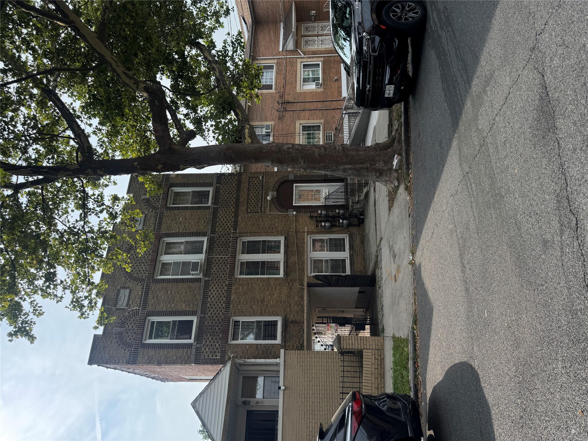 3015 Paulding Avenue, Bronx, NY 10469
