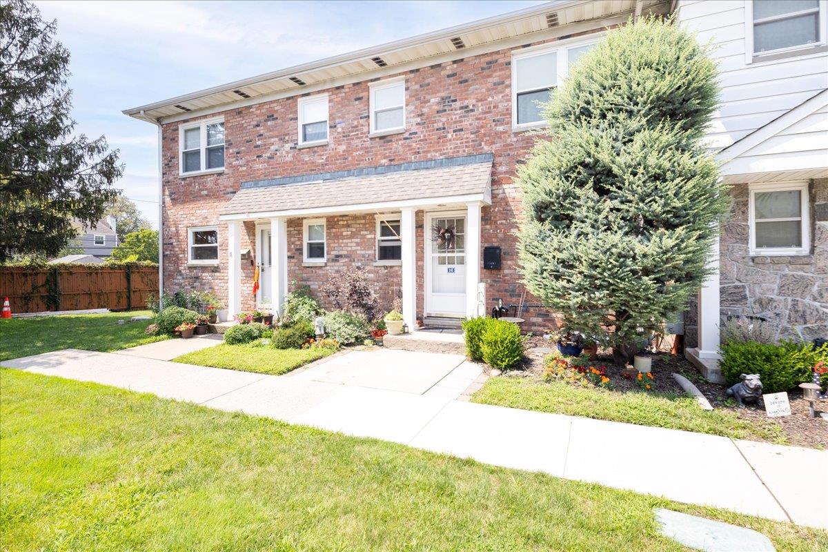 1030 Franklin Avenue # 16, Valley Stream, NY 11580