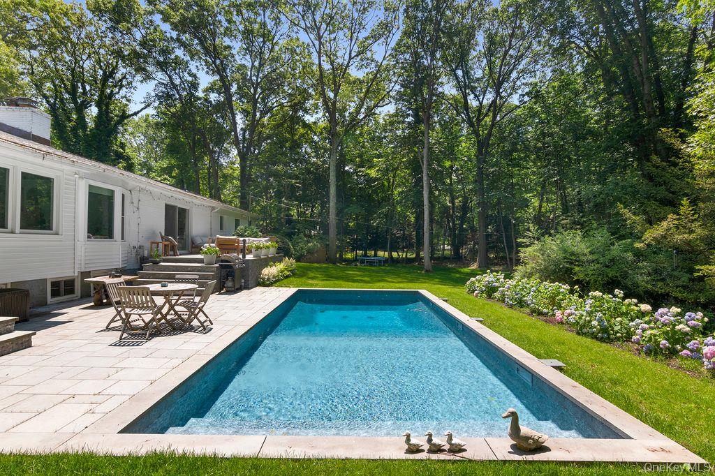 2 Soundview Drive, Port Jefferson, NY 11777