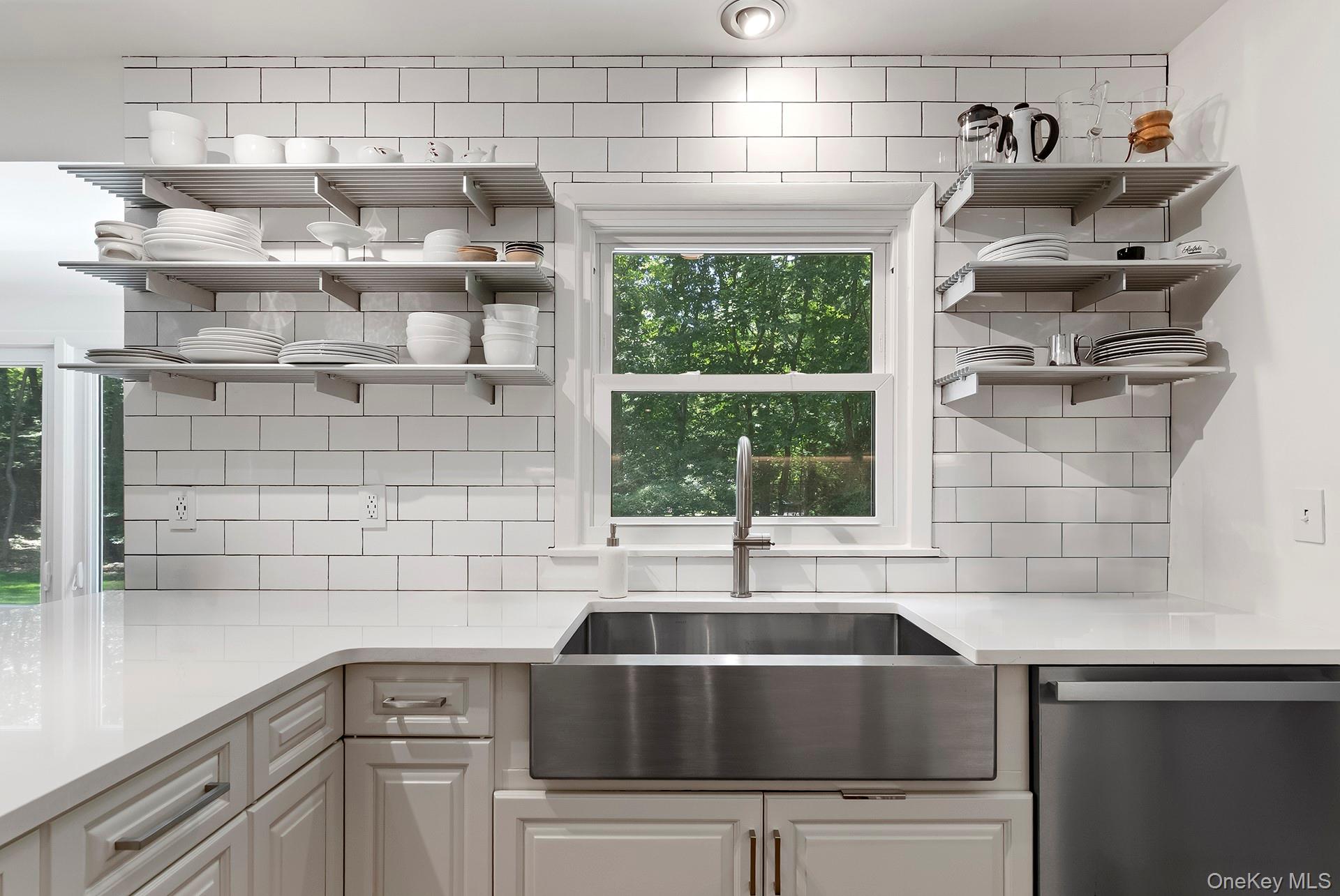 2 Soundview Drive, Port Jefferson, NY 11777