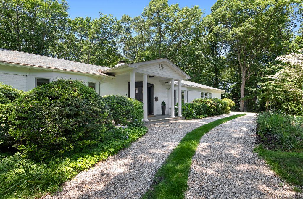 2 Soundview Drive, Port Jefferson, NY 11777