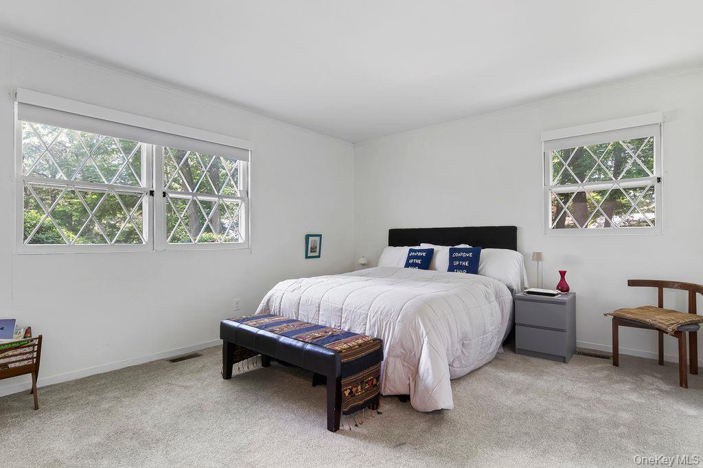 2 Soundview Drive, Port Jefferson, NY 11777