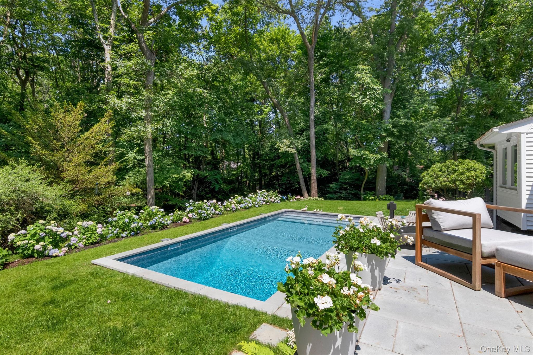 2 Soundview Drive, Port Jefferson, NY 11777