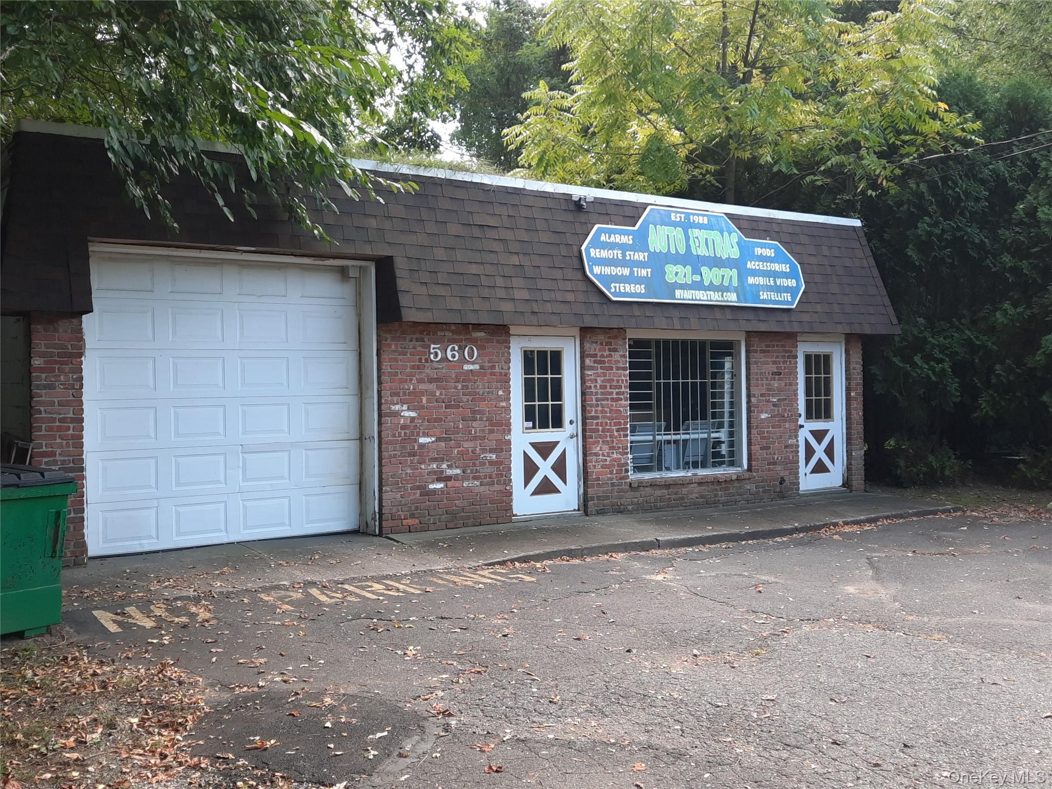 560 N. Country Road, Rocky Point, NY 11778