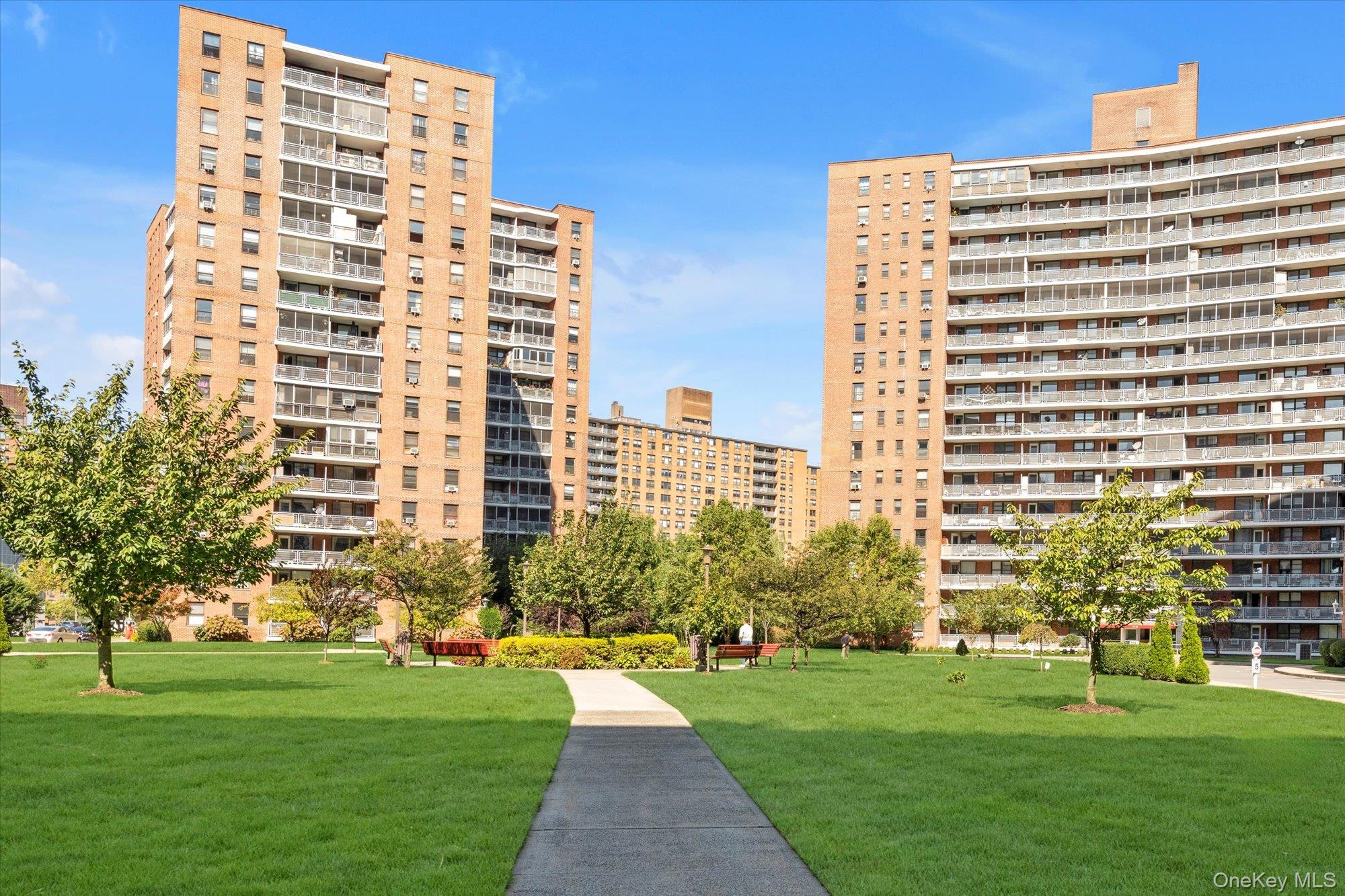 61-15 98th Street # 14G, Rego Park, NY 11374