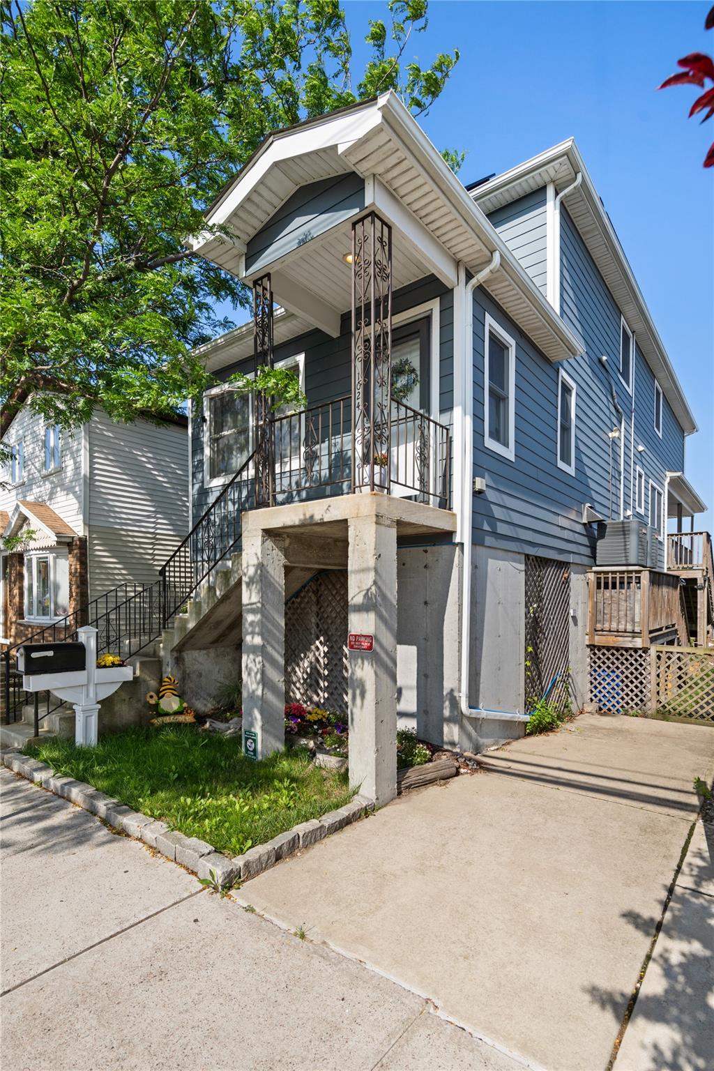 1024 Cross Bay Boulevard, Broad Channel, NY 11693