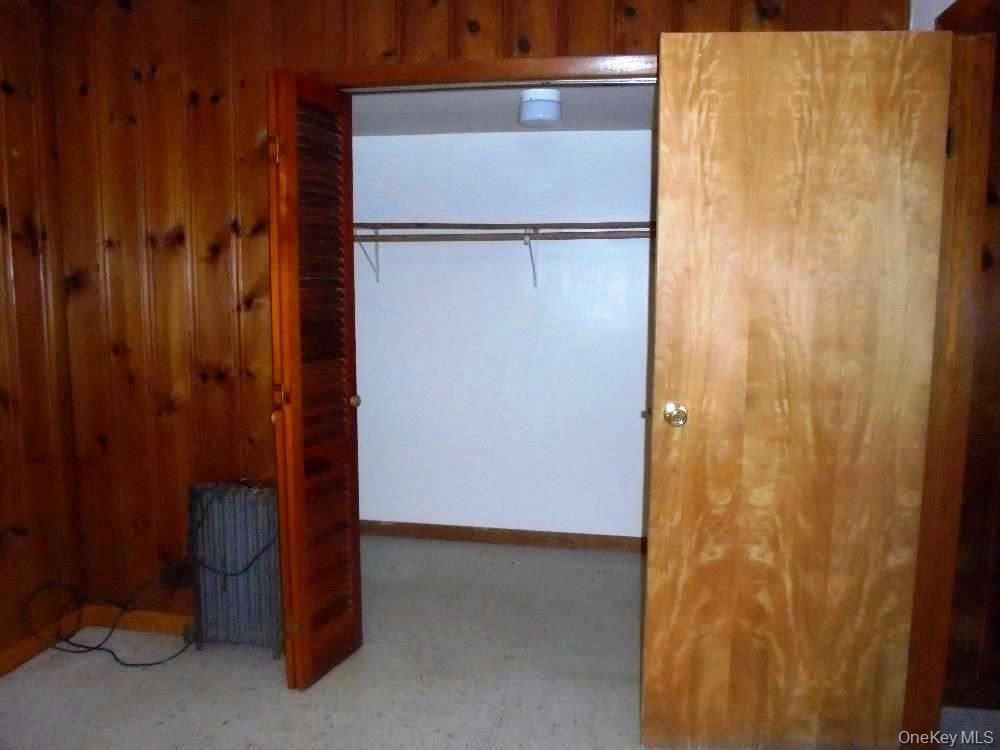 15 Bailey Lake Road, Kiamesha Lake, NY 12751