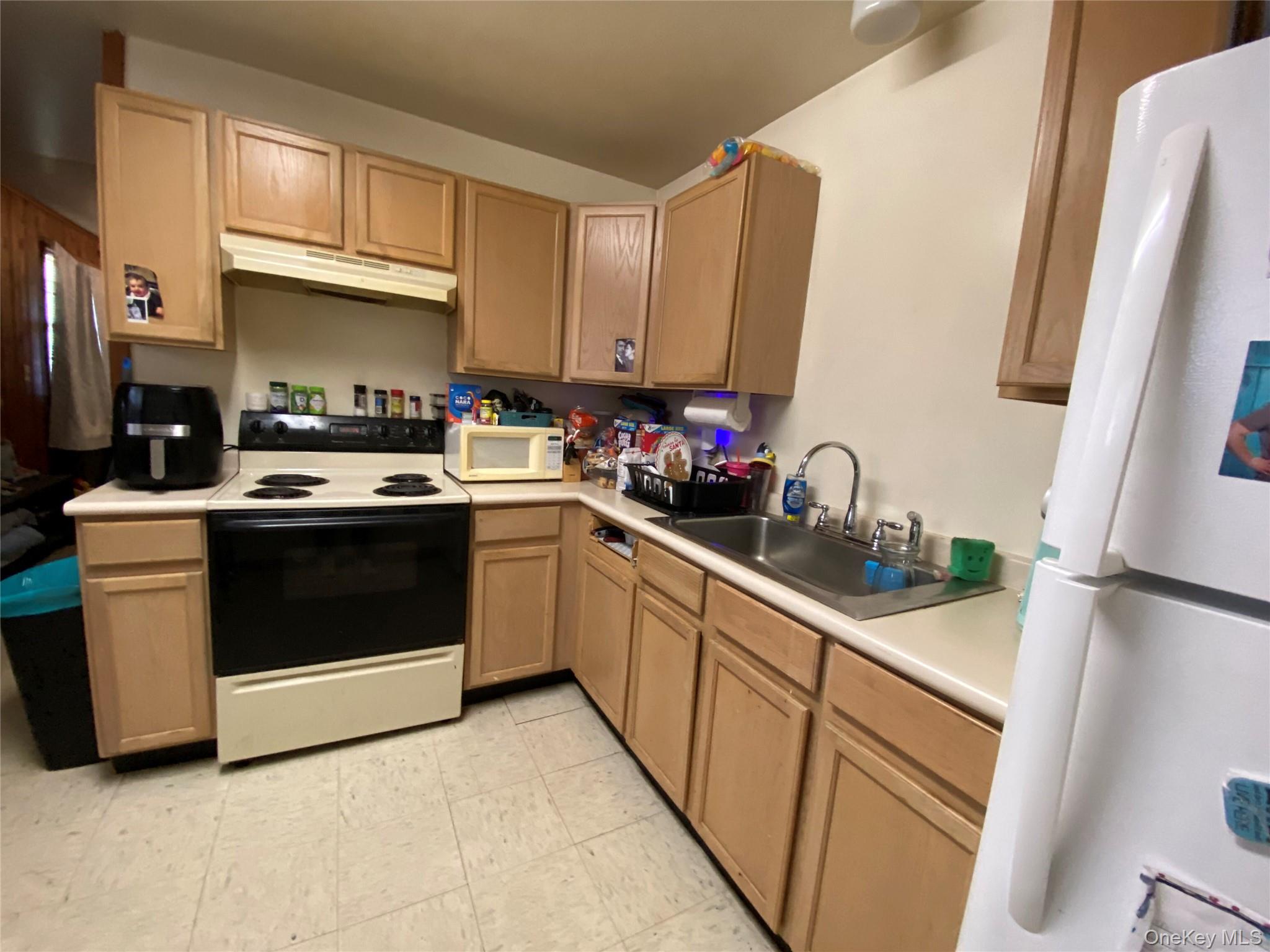 15 Bailey Lake Road, Kiamesha Lake, NY 12751