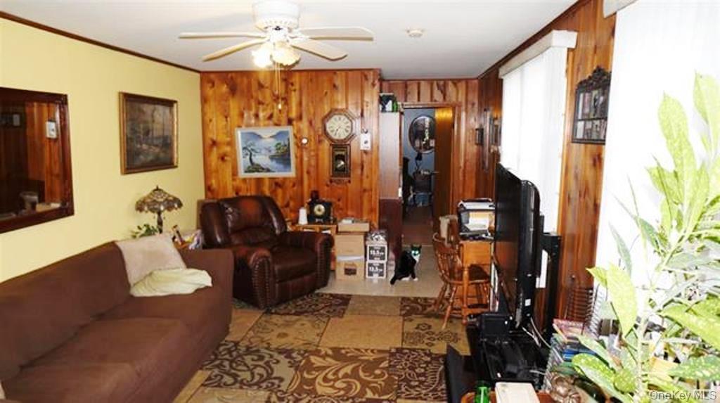 15 Bailey Lake Road, Kiamesha Lake, NY 12751