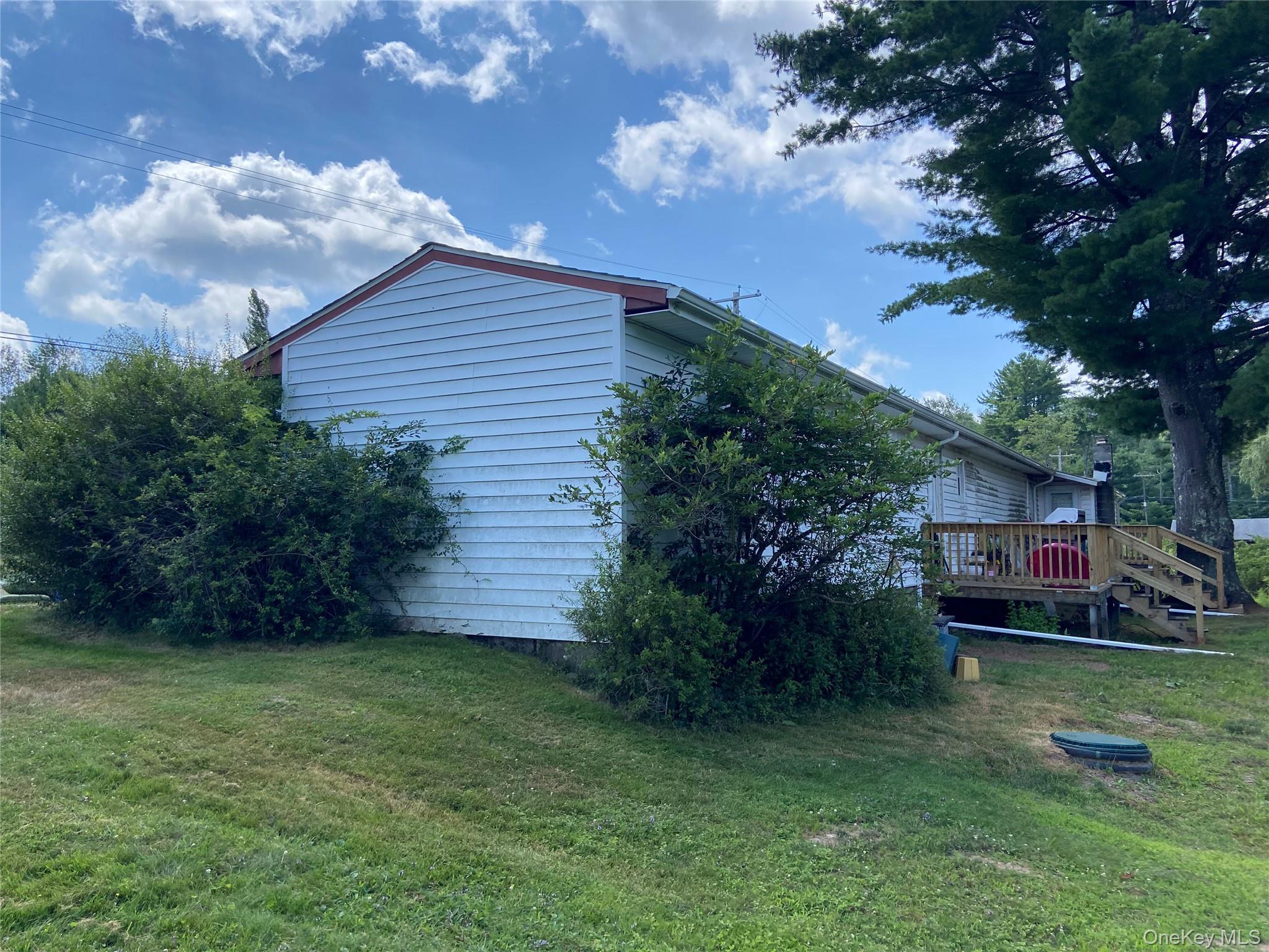 15 Bailey Lake Road, Kiamesha Lake, NY 12751