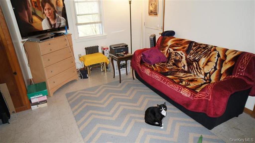 15 Bailey Lake Road, Kiamesha Lake, NY 12751