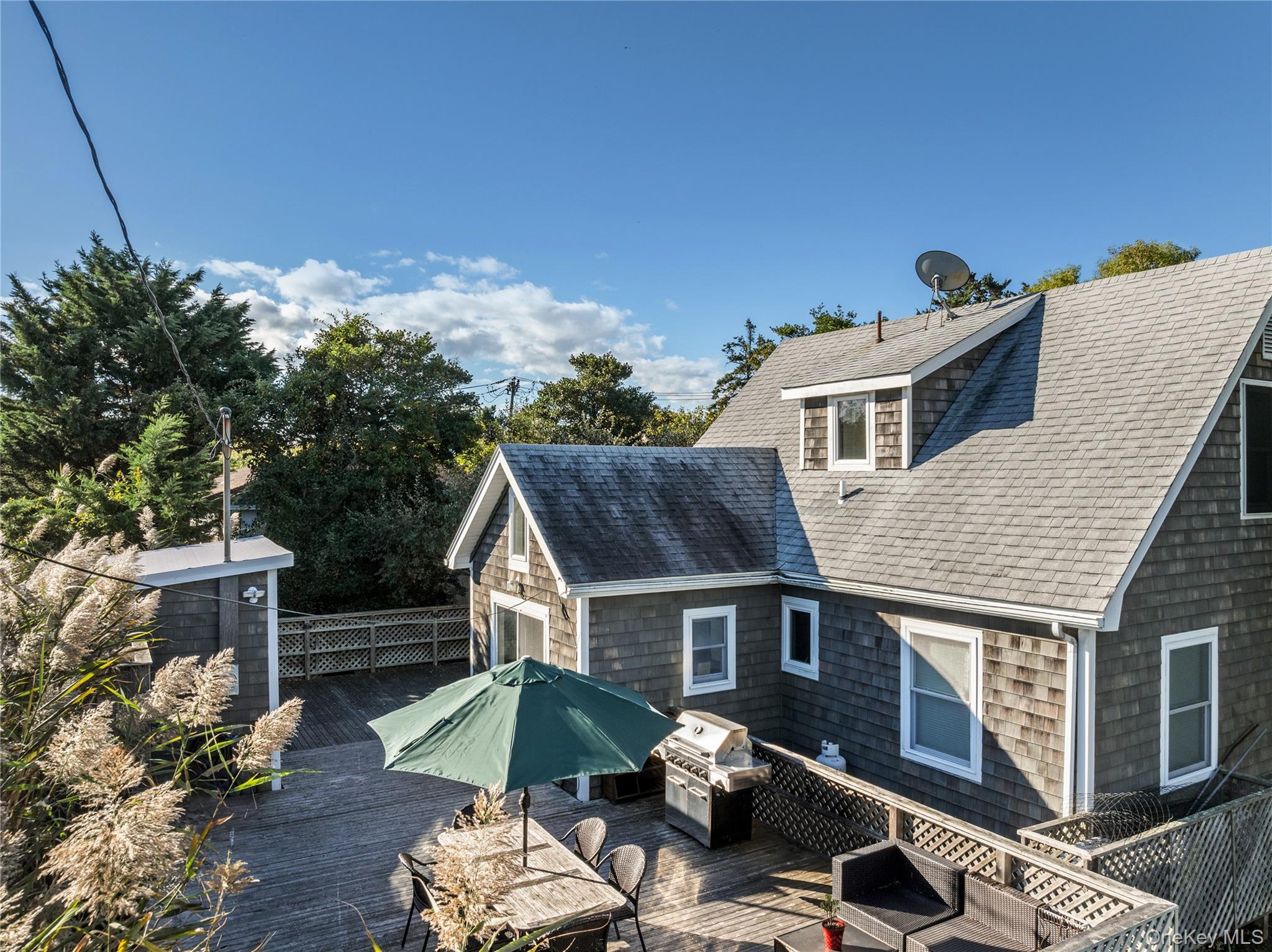 38 Homesite Avenue, Seaview, NY 11770