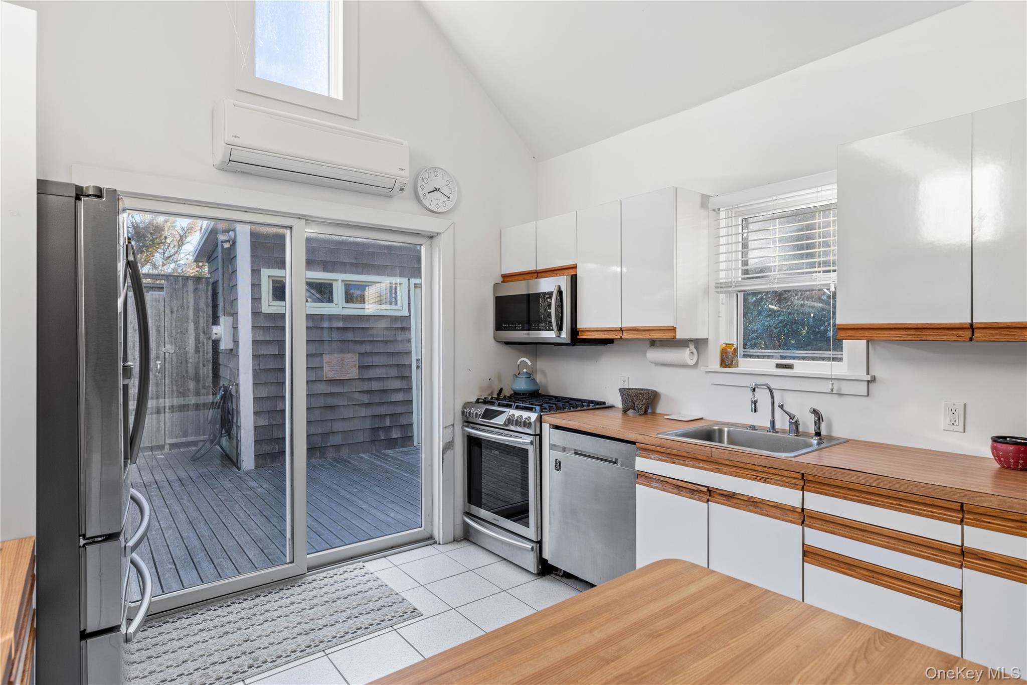 38 Homesite Avenue, Seaview, NY 11770