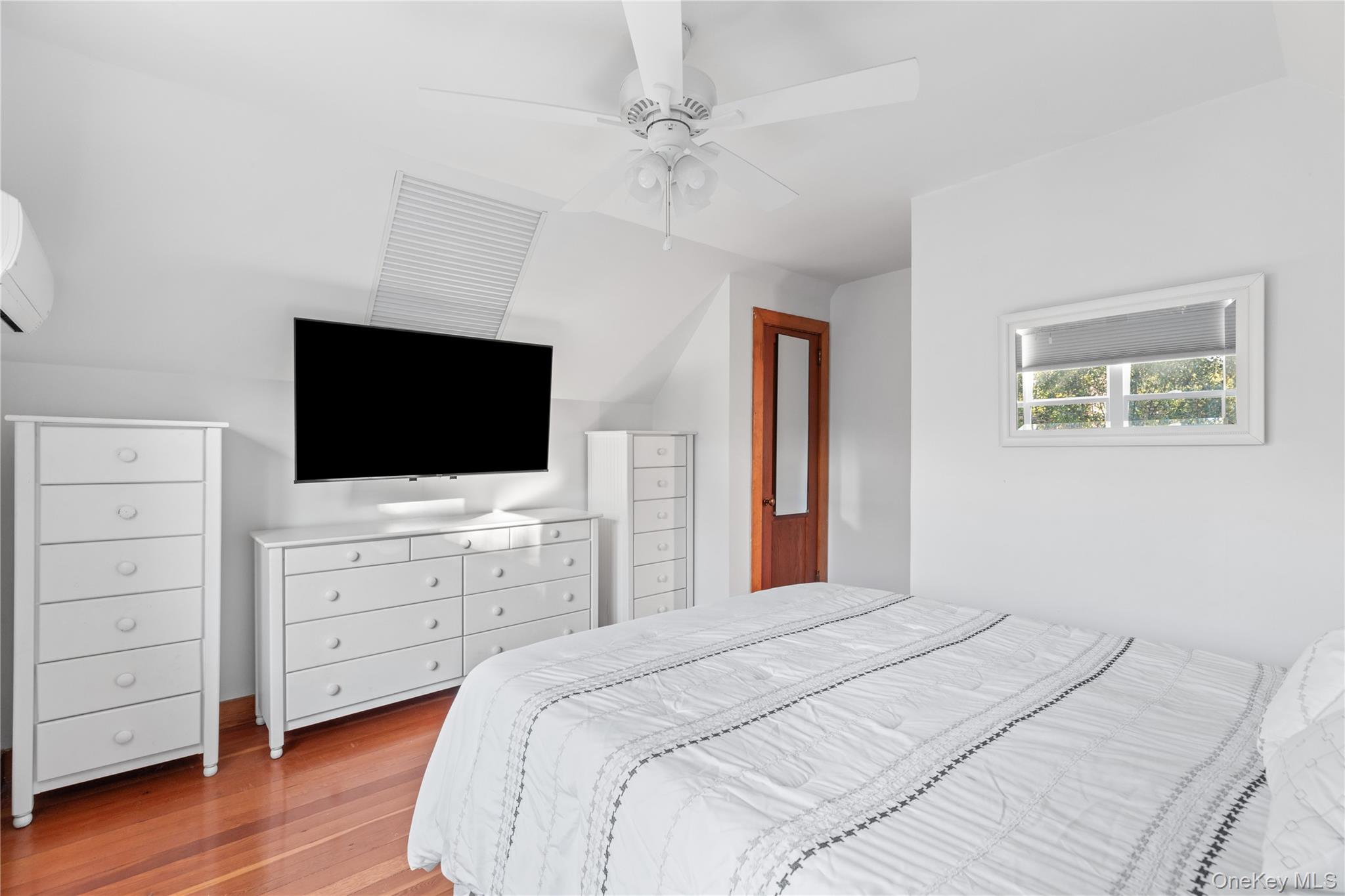 38 Homesite Avenue, Seaview, NY 11770