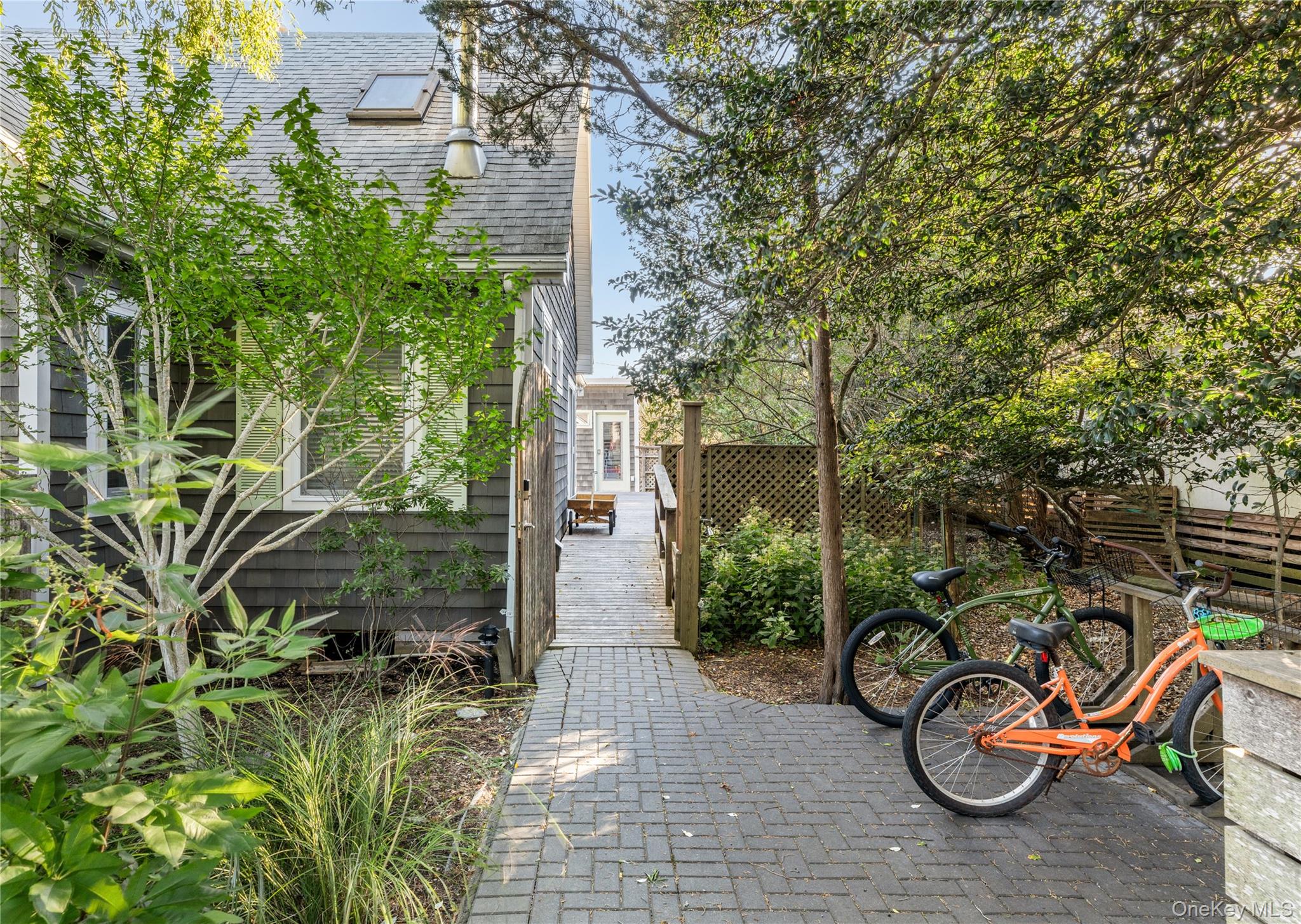 38 Homesite Avenue, Seaview, NY 11770