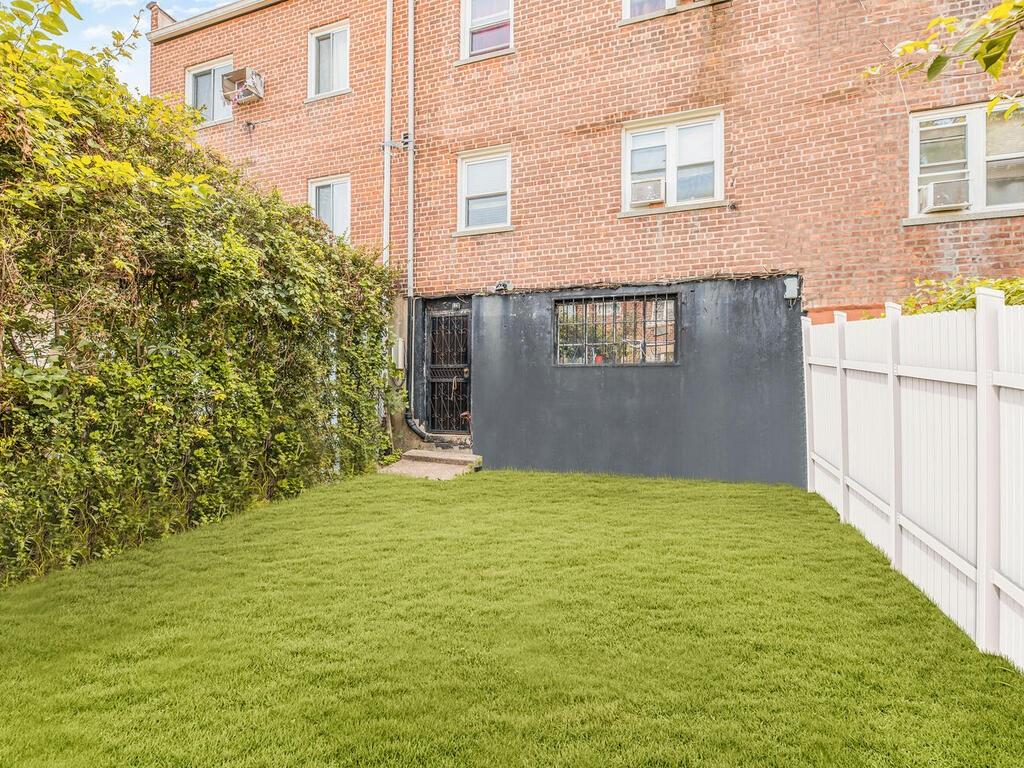 3039 Ely Avenue, Bronx, NY 10469