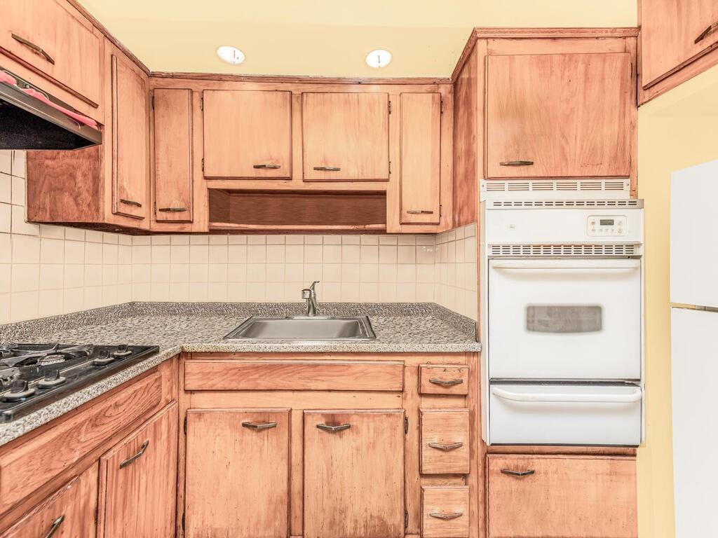 3039 Ely Avenue, Bronx, NY 10469