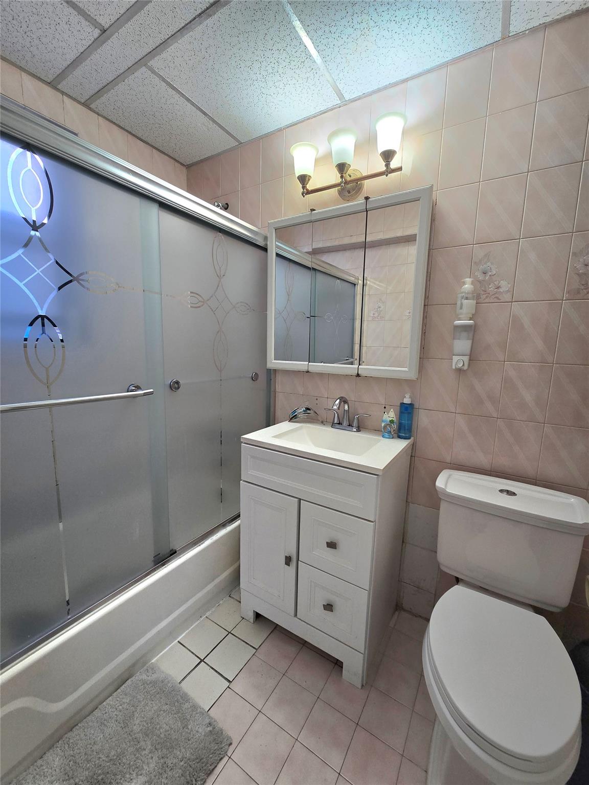 131-11 Kew Gardens Rd # 5F, Richmond Hill, NY 11418