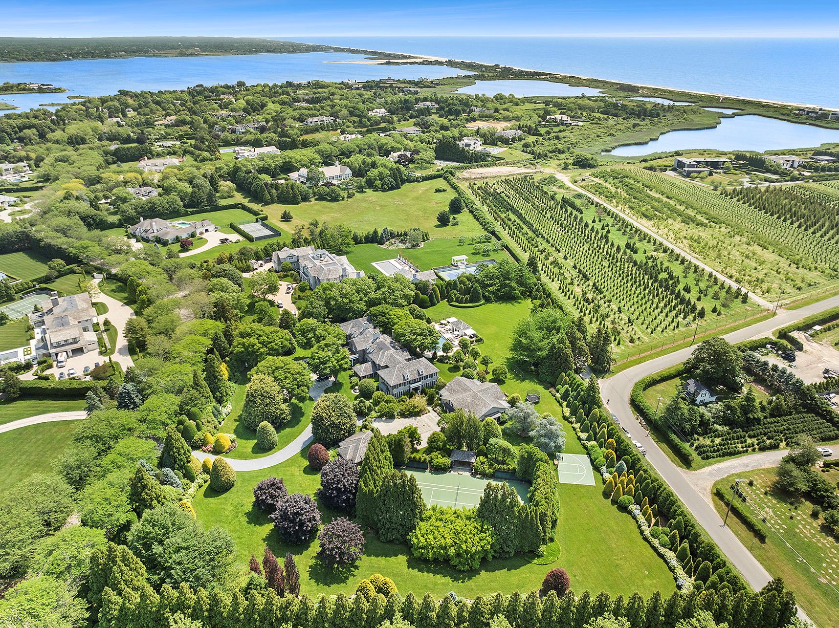 14 Fordune Drive, Southampton, NY 11968