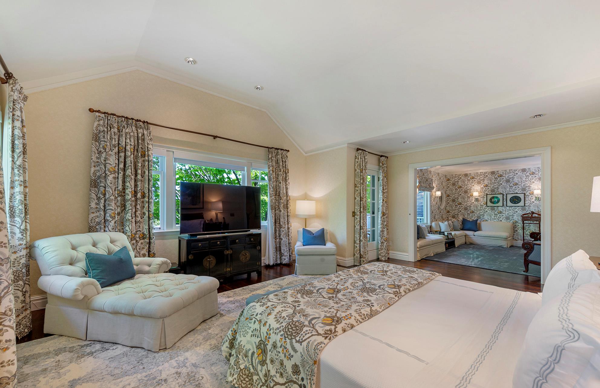 14 Fordune Drive, Southampton, NY 11968