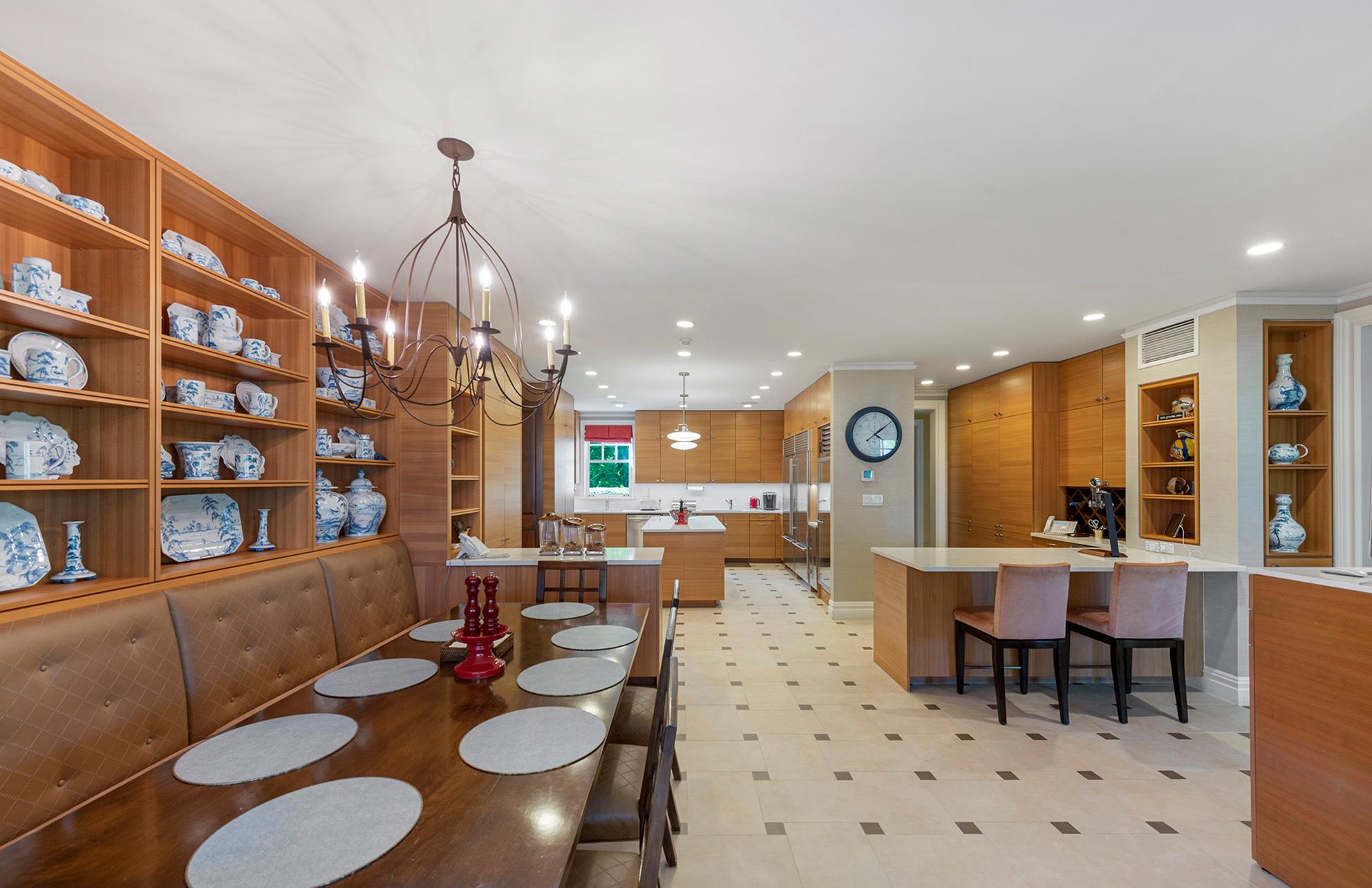 14 Fordune Drive, Southampton, NY 11968