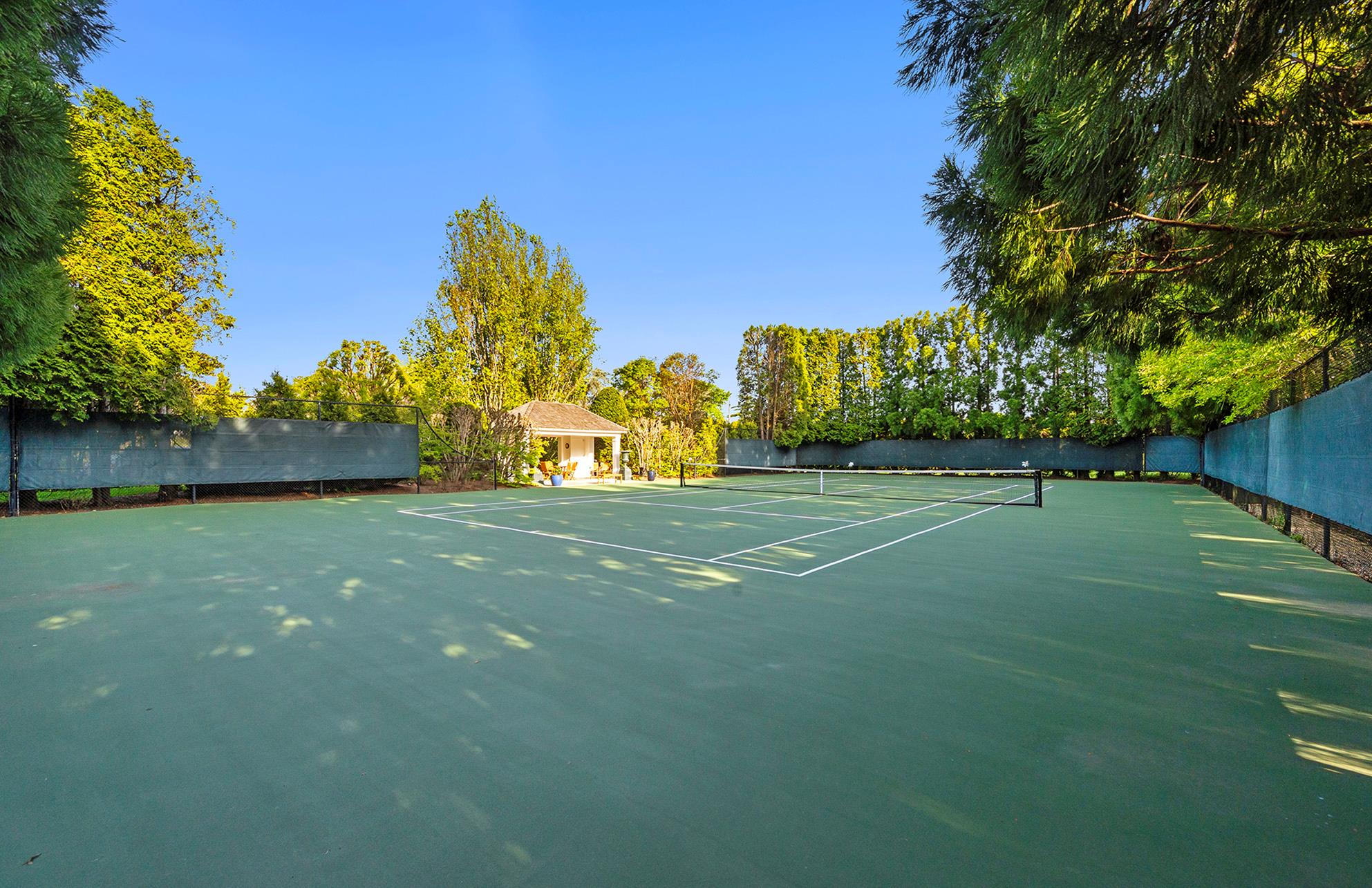 14 Fordune Drive, Southampton, NY 11968