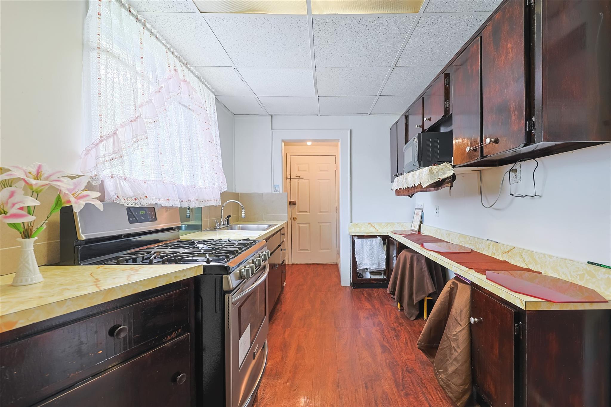 19512 McLaughlin Avenue, Holliswood, NY 11423