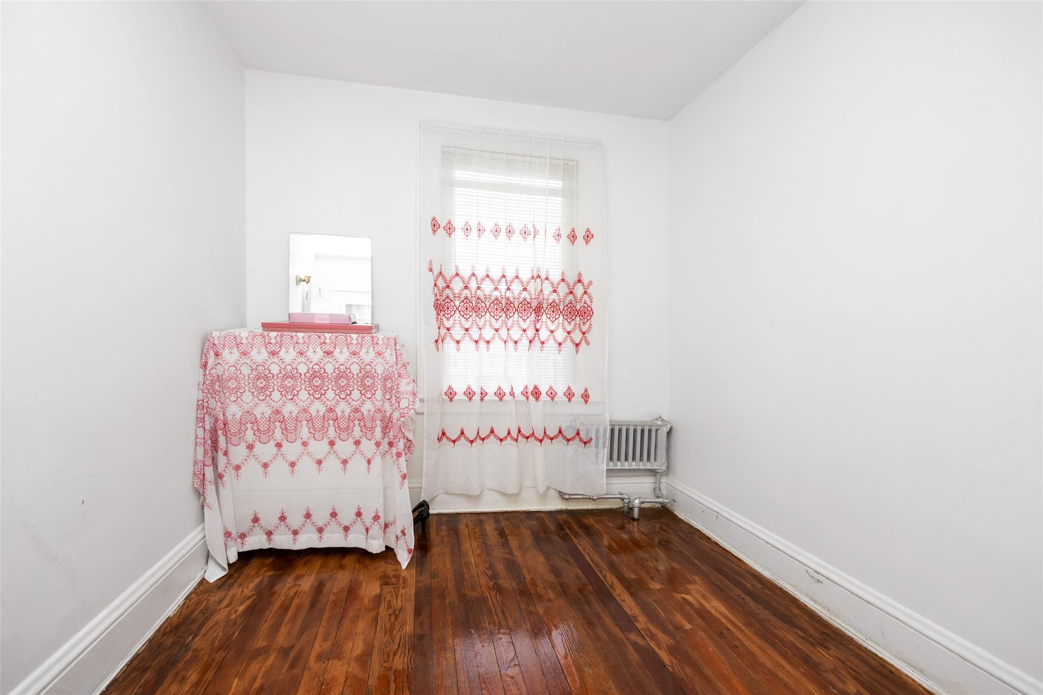 19512 McLaughlin Avenue, Holliswood, NY 11423