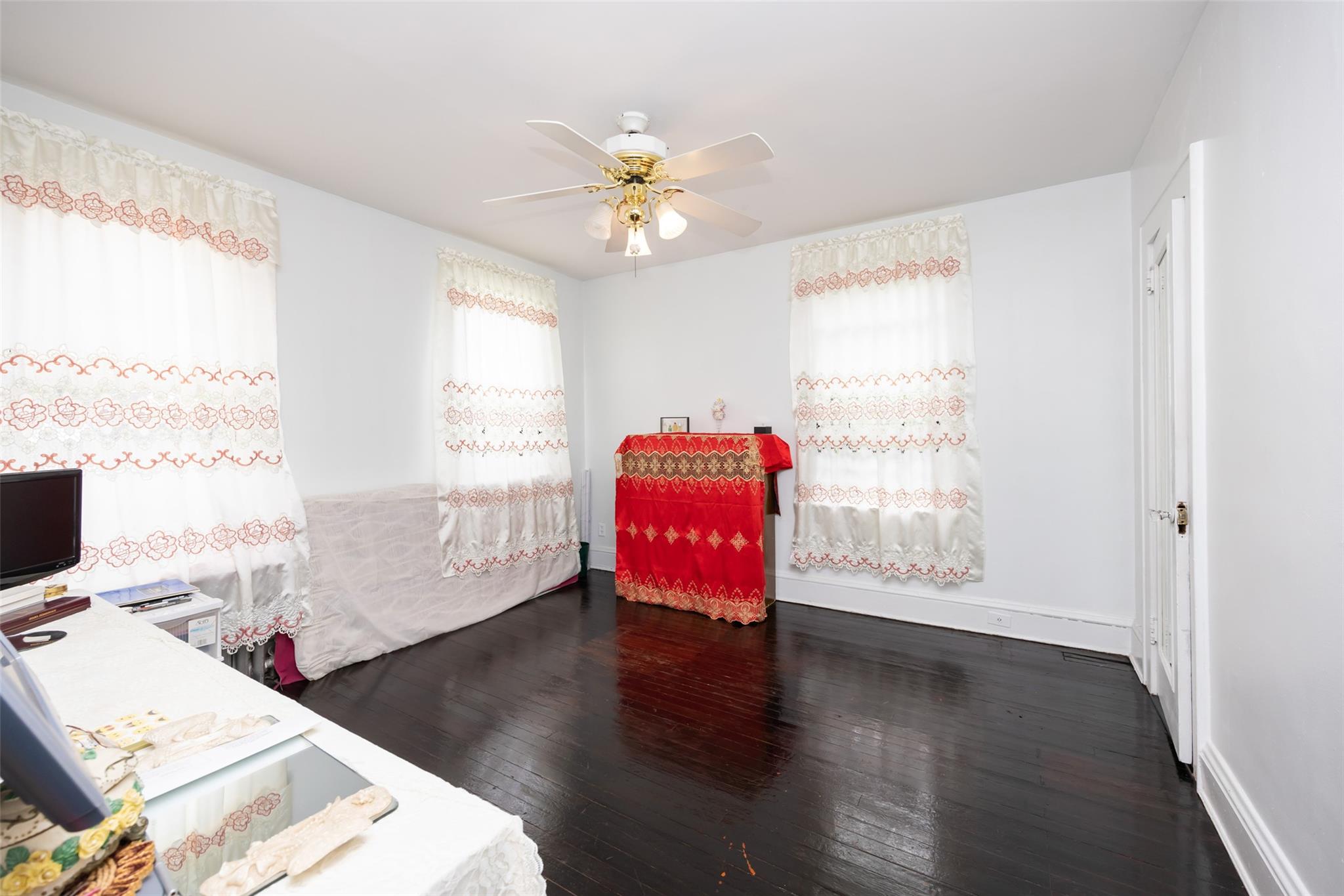 19512 McLaughlin Avenue, Holliswood, NY 11423