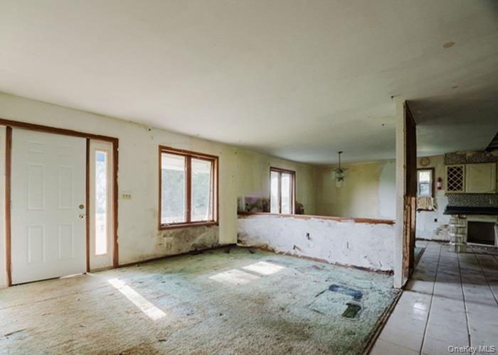 10 Diviesti Drive, Marlboro, NY 12542