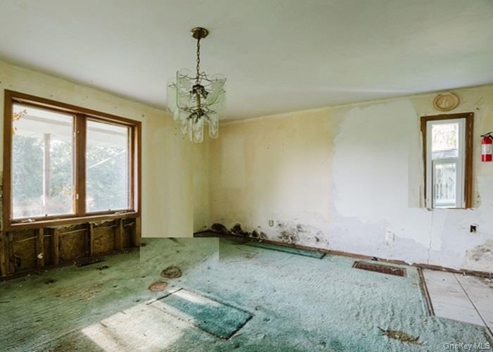 10 Diviesti Drive, Marlboro, NY 12542