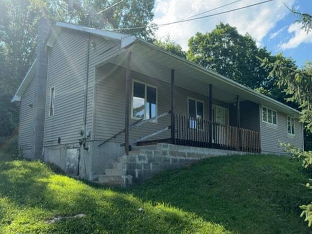 10 Diviesti Drive, Marlboro, NY 12542