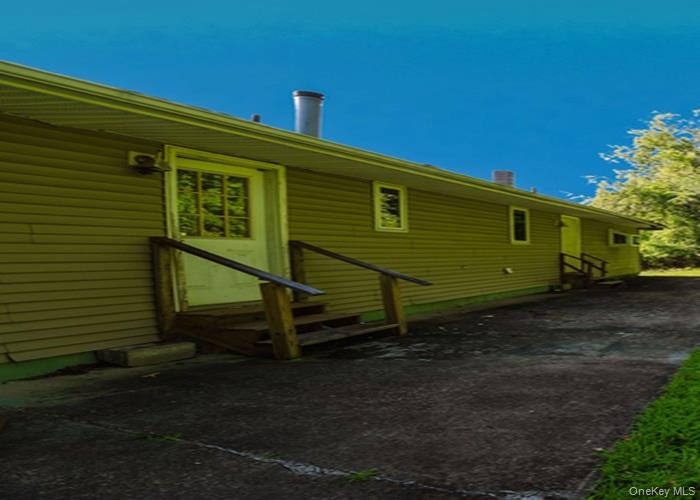 10 Diviesti Drive, Marlboro, NY 12542