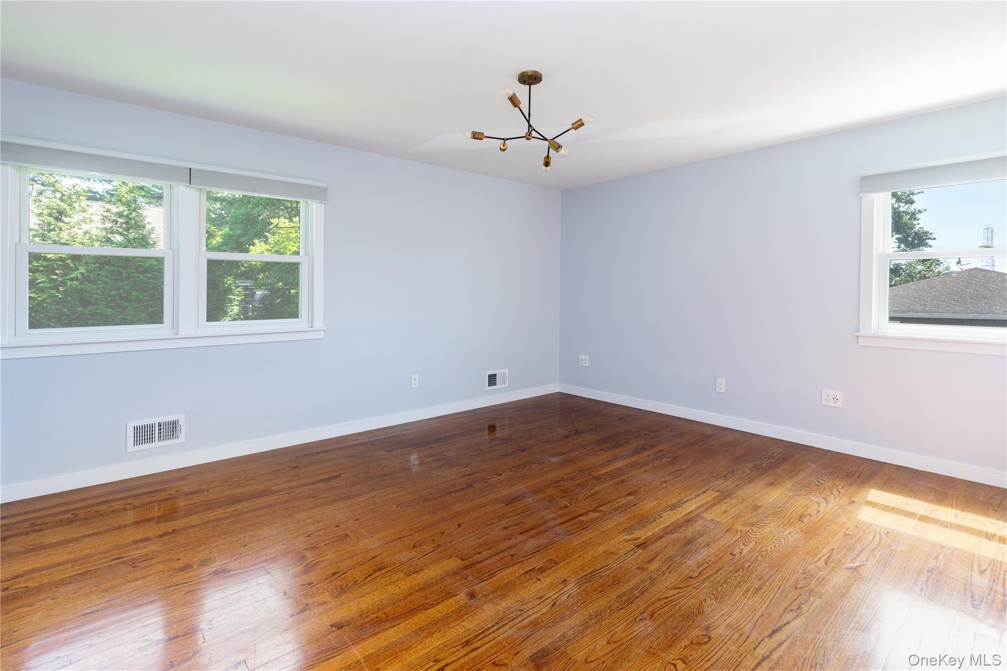 22 Jason Lane, Mamaroneck, NY 10543