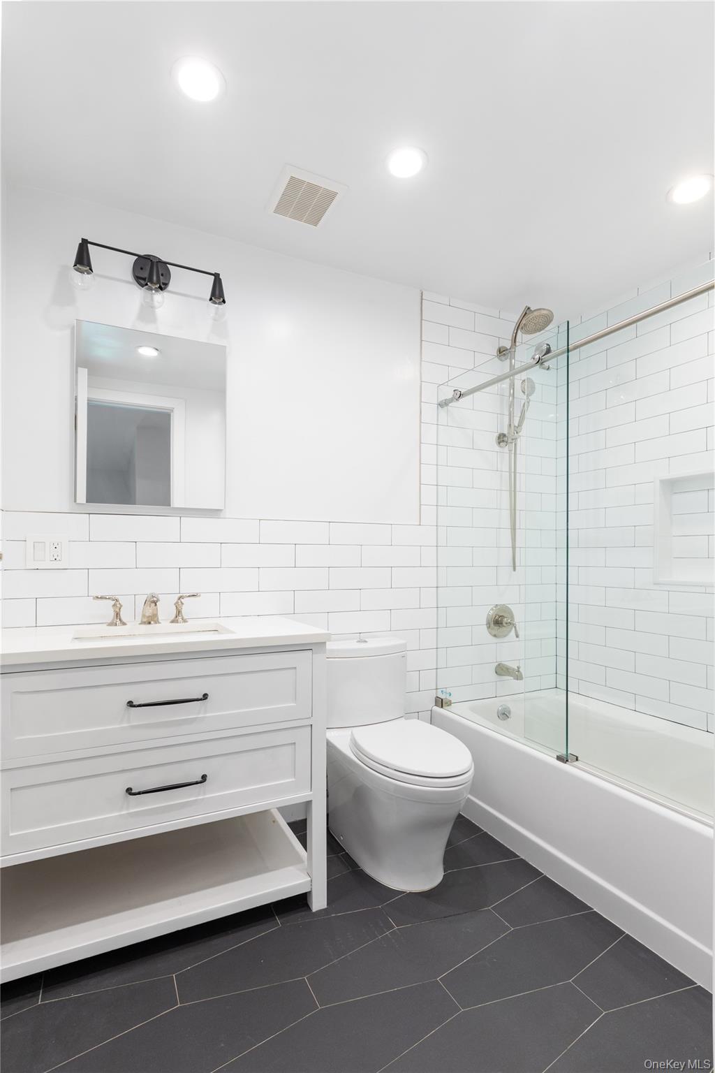 22 Jason Lane, Mamaroneck, NY 10543