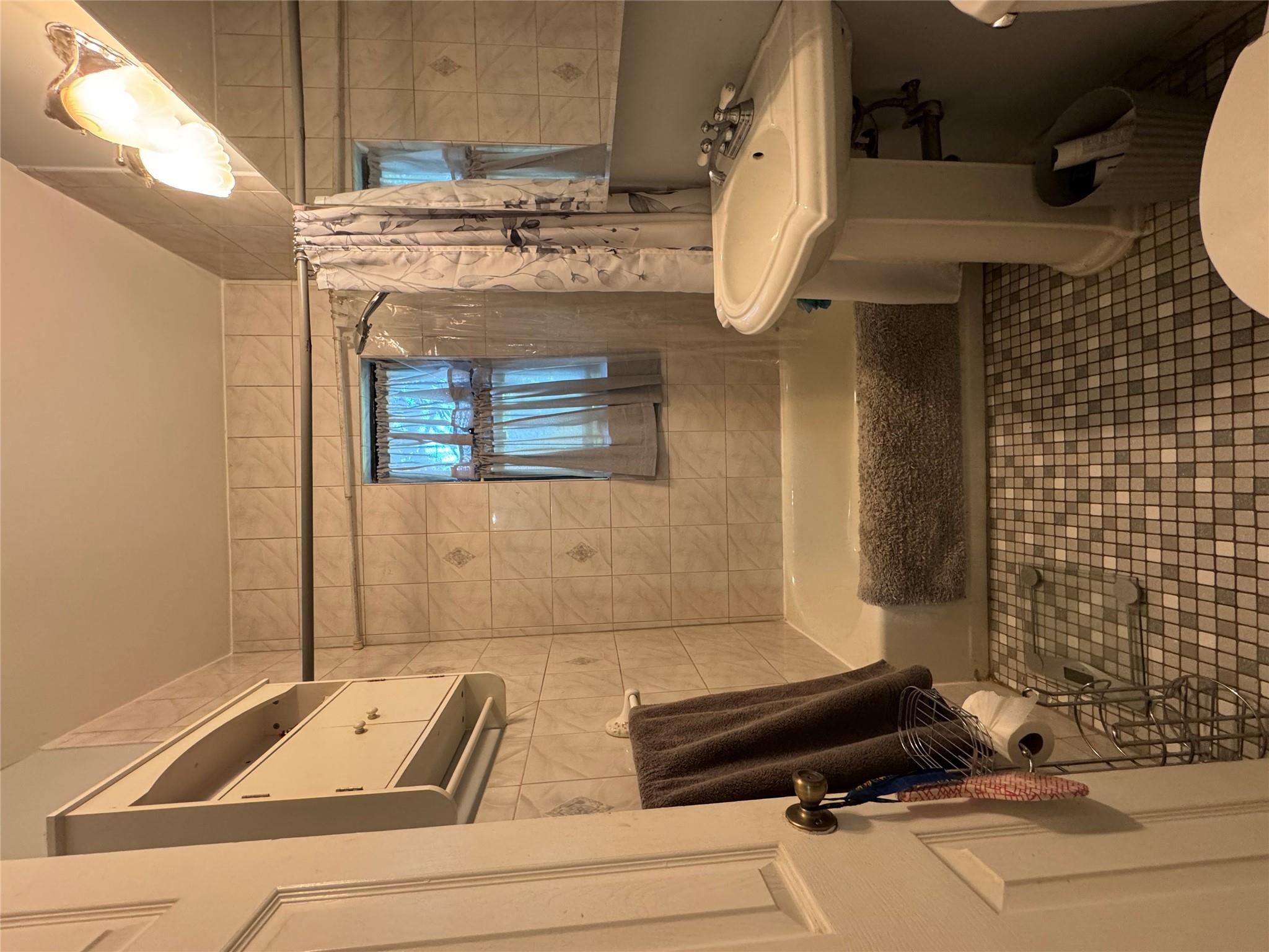 276 Cedarhurst Avenue # B4, Cedarhurst, NY 11516