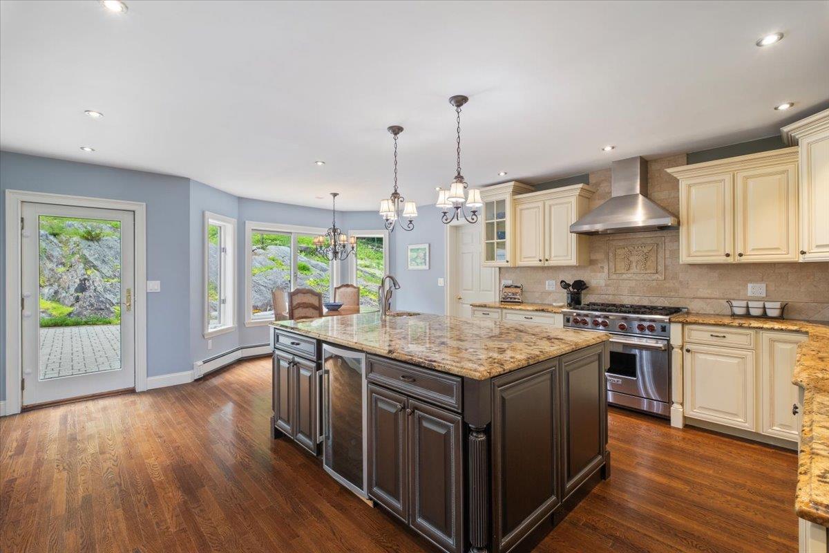 31 Reservoir Court, Carmel, NY 10512