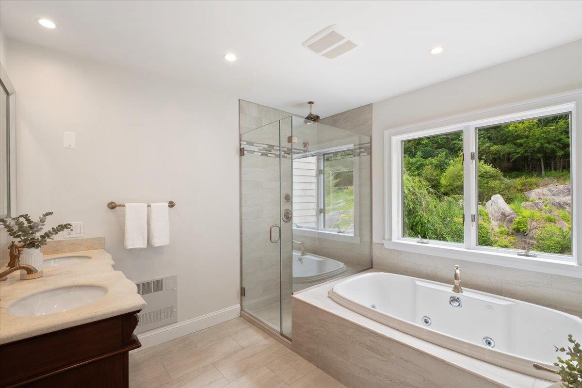 31 Reservoir Court, Carmel, NY 10512