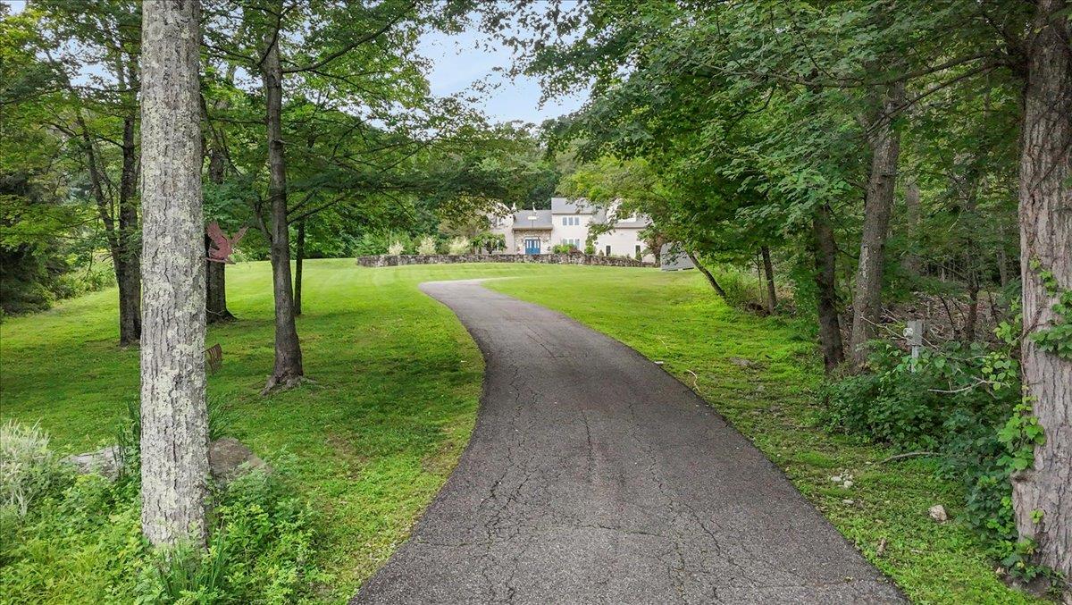 31 Reservoir Court, Carmel, NY 10512