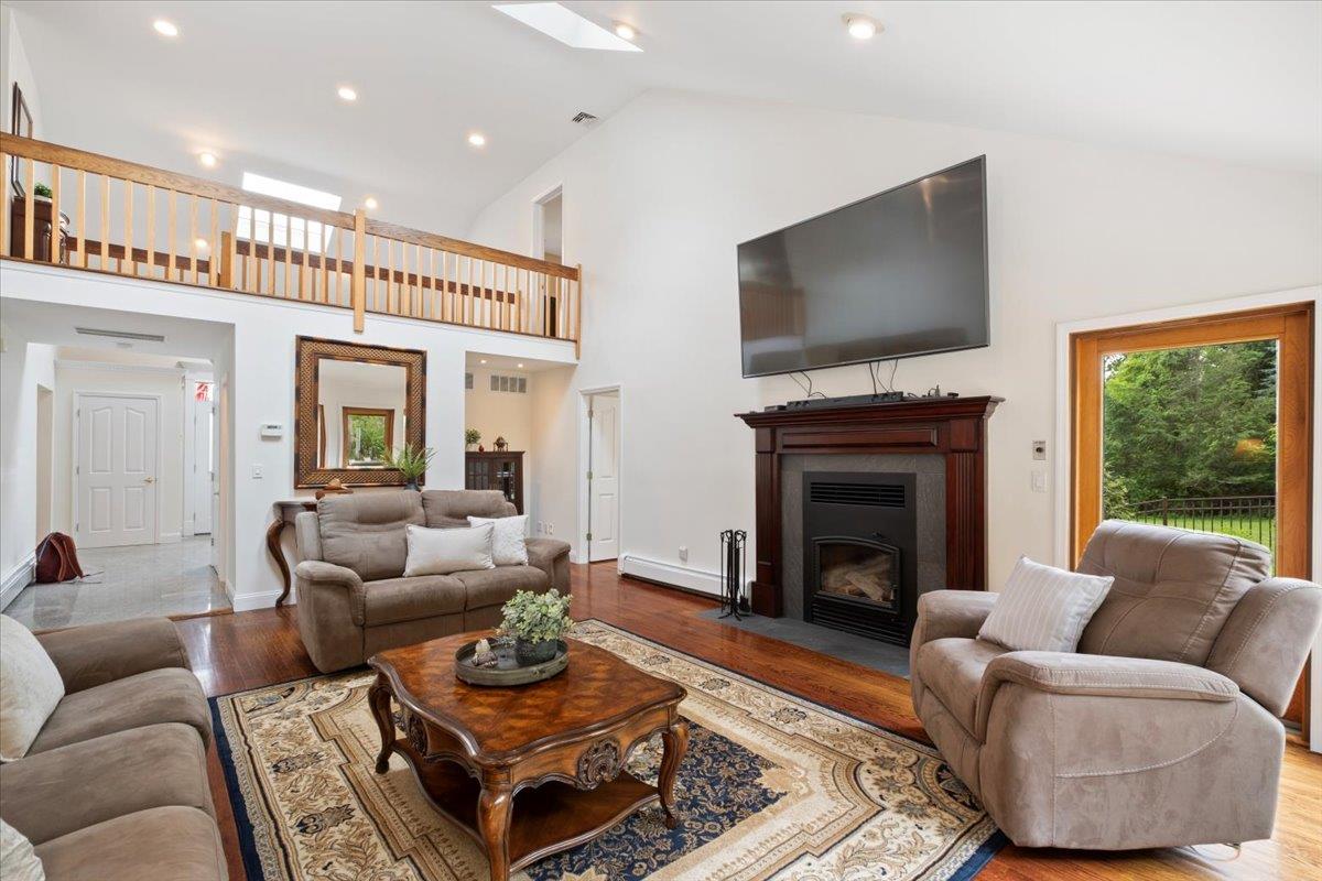 31 Reservoir Court, Carmel, NY 10512