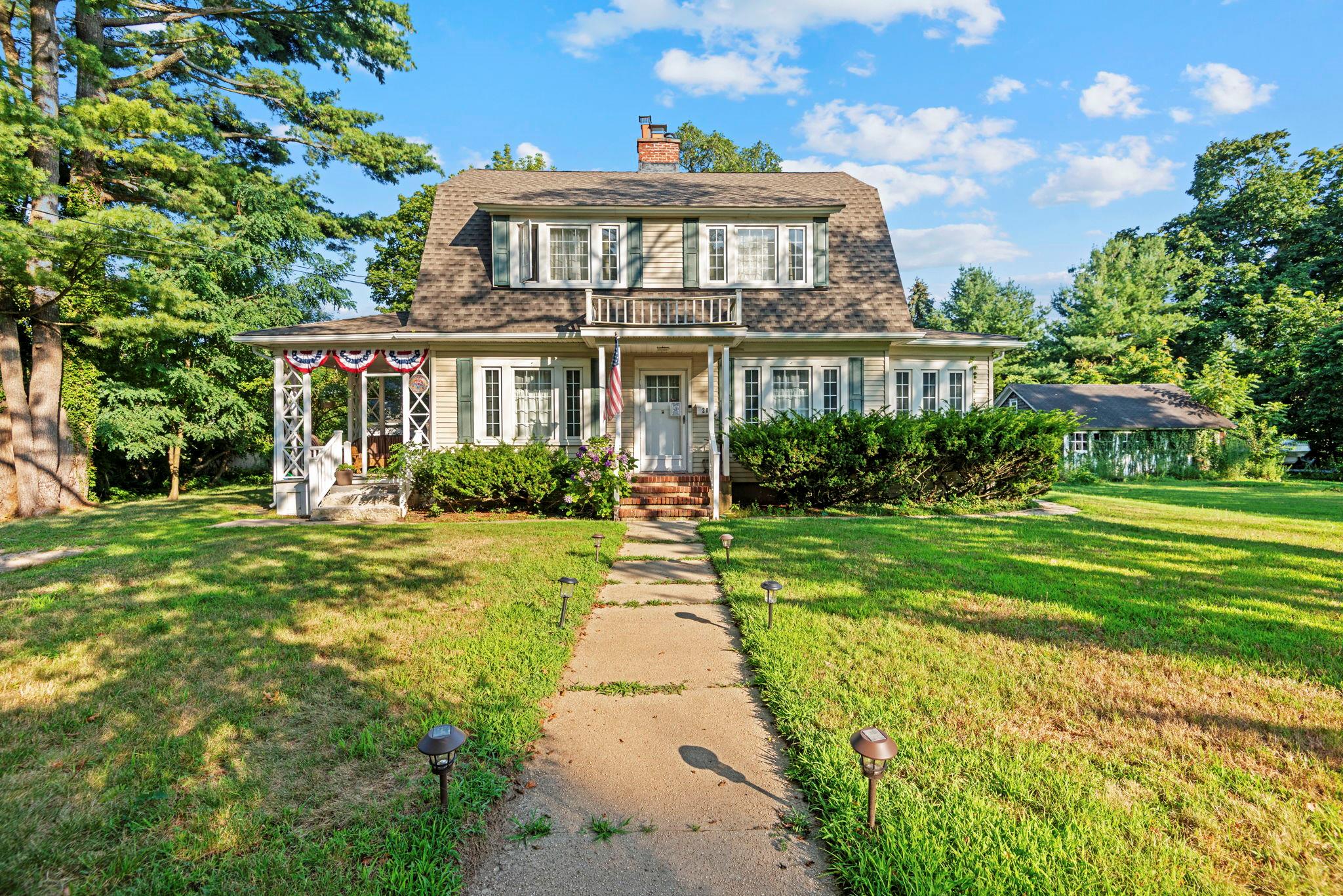 202 Lewis Road, Northport, NY 11768