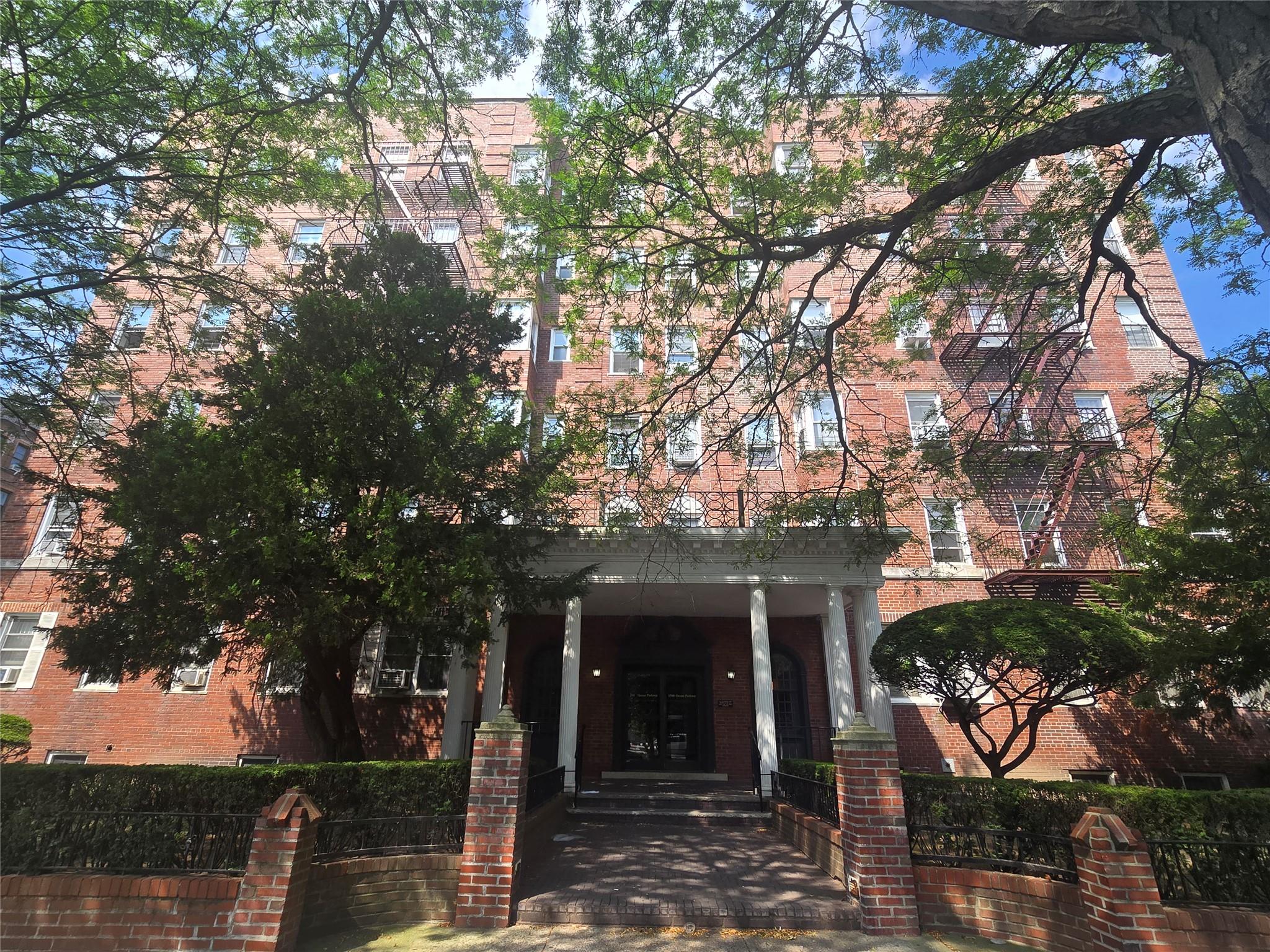 1500 Ocean Parkway # 4M, Brooklyn, NY 11230