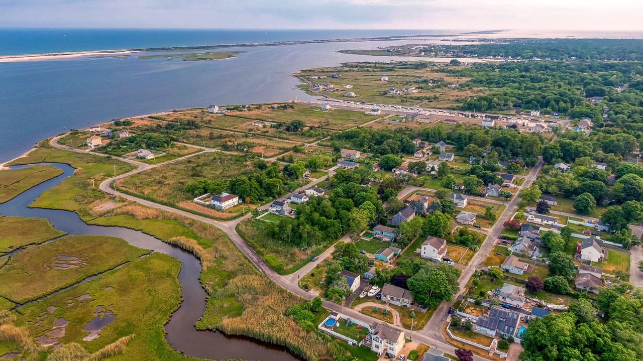 63 Washington Avenue, Mastic Beach, NY 11951