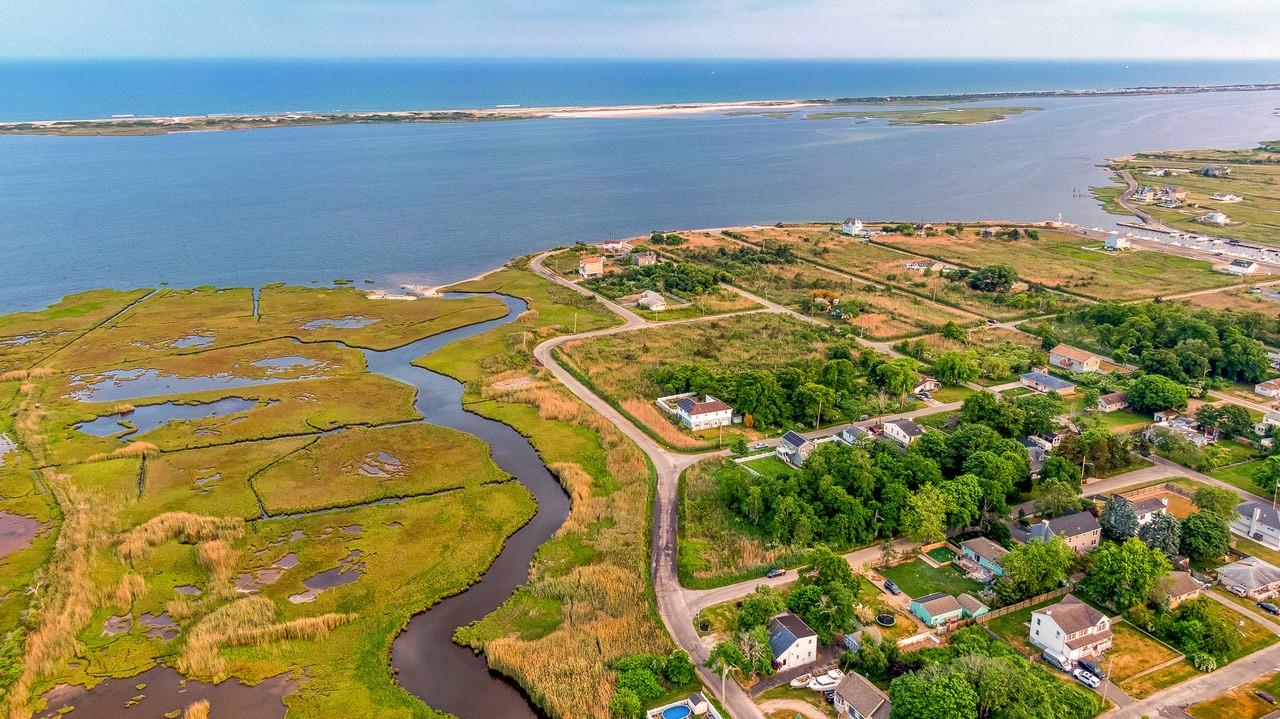 63 Washington Avenue, Mastic Beach, NY 11951