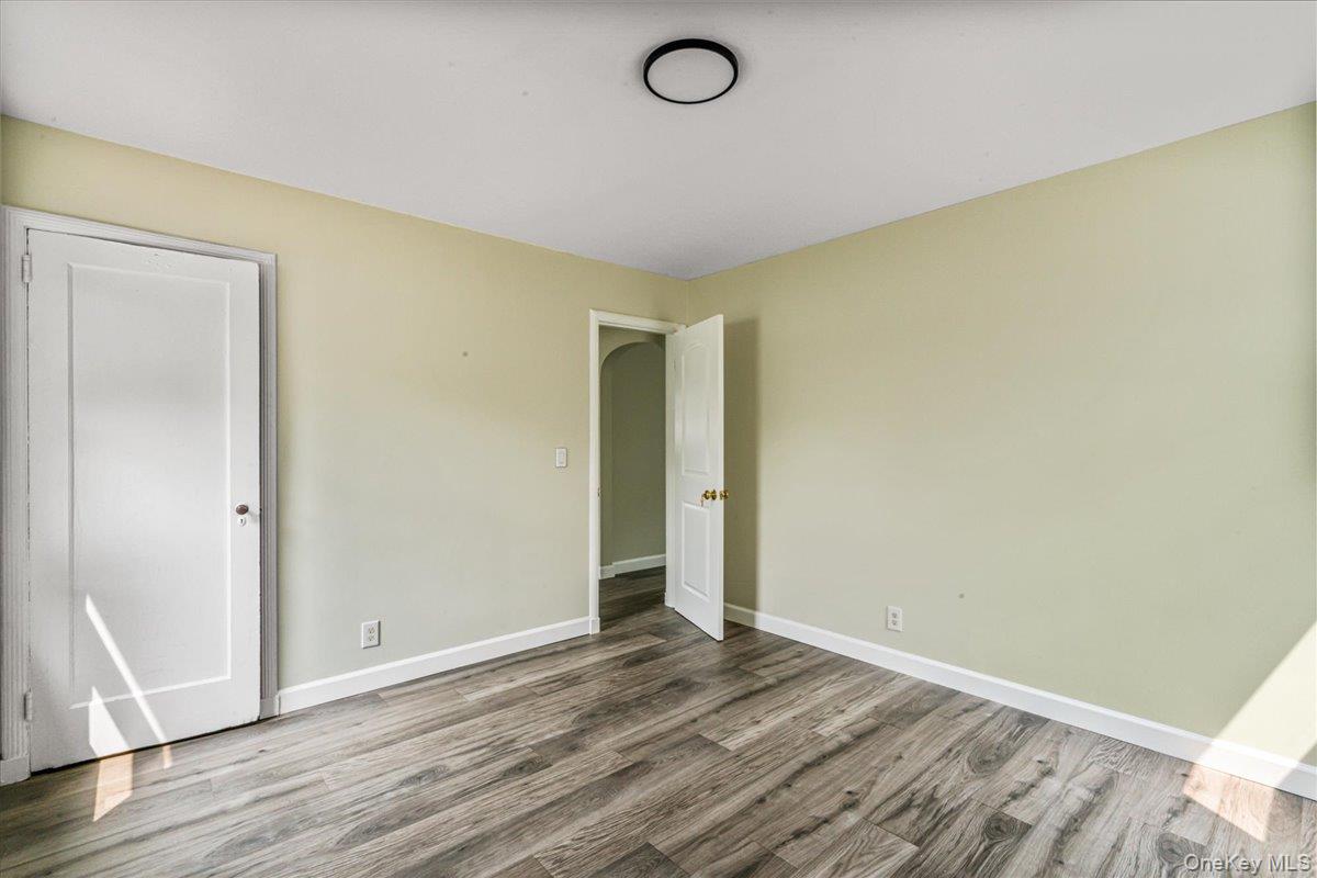 325 Pennsylvania Avenue, Roosevelt, NY 11575