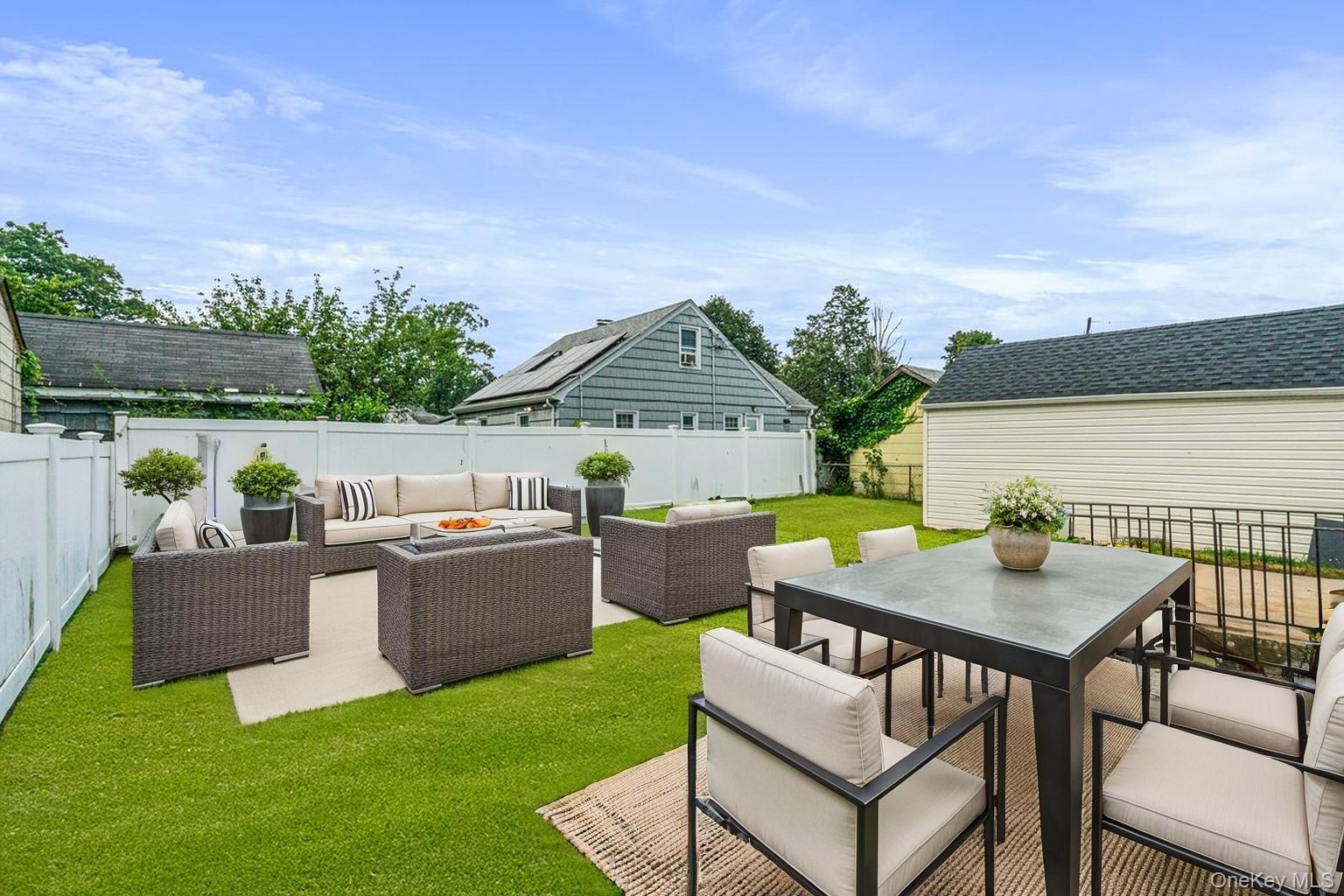 325 Pennsylvania Avenue, Roosevelt, NY 11575