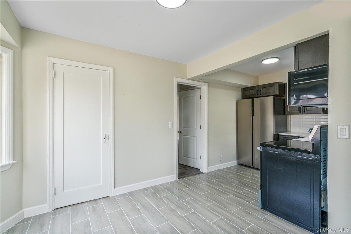 325 Pennsylvania Avenue, Roosevelt, NY 11575