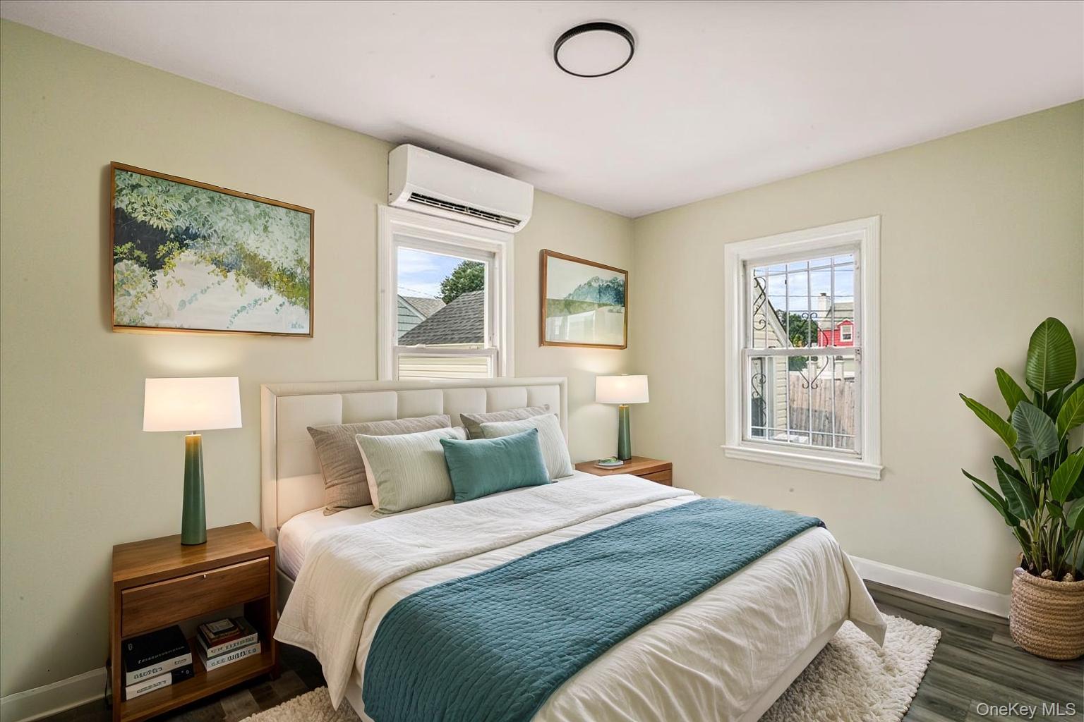 325 Pennsylvania Avenue, Roosevelt, NY 11575