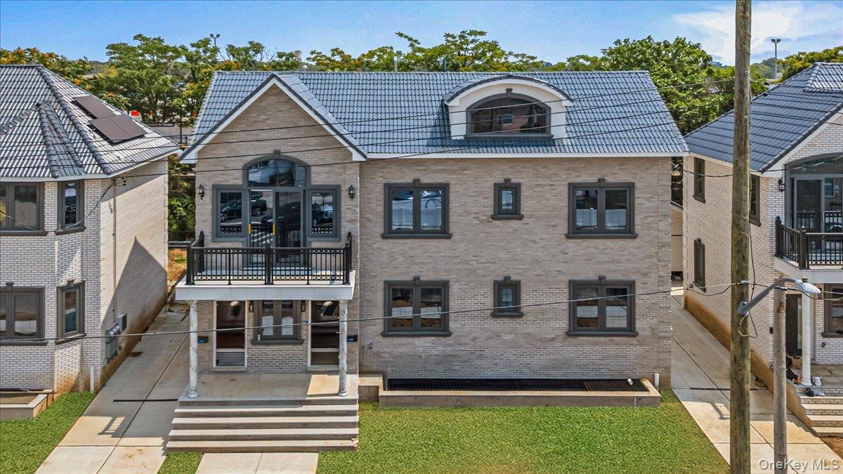 150-21 Hawtree Street, Ozone Park, NY 11417