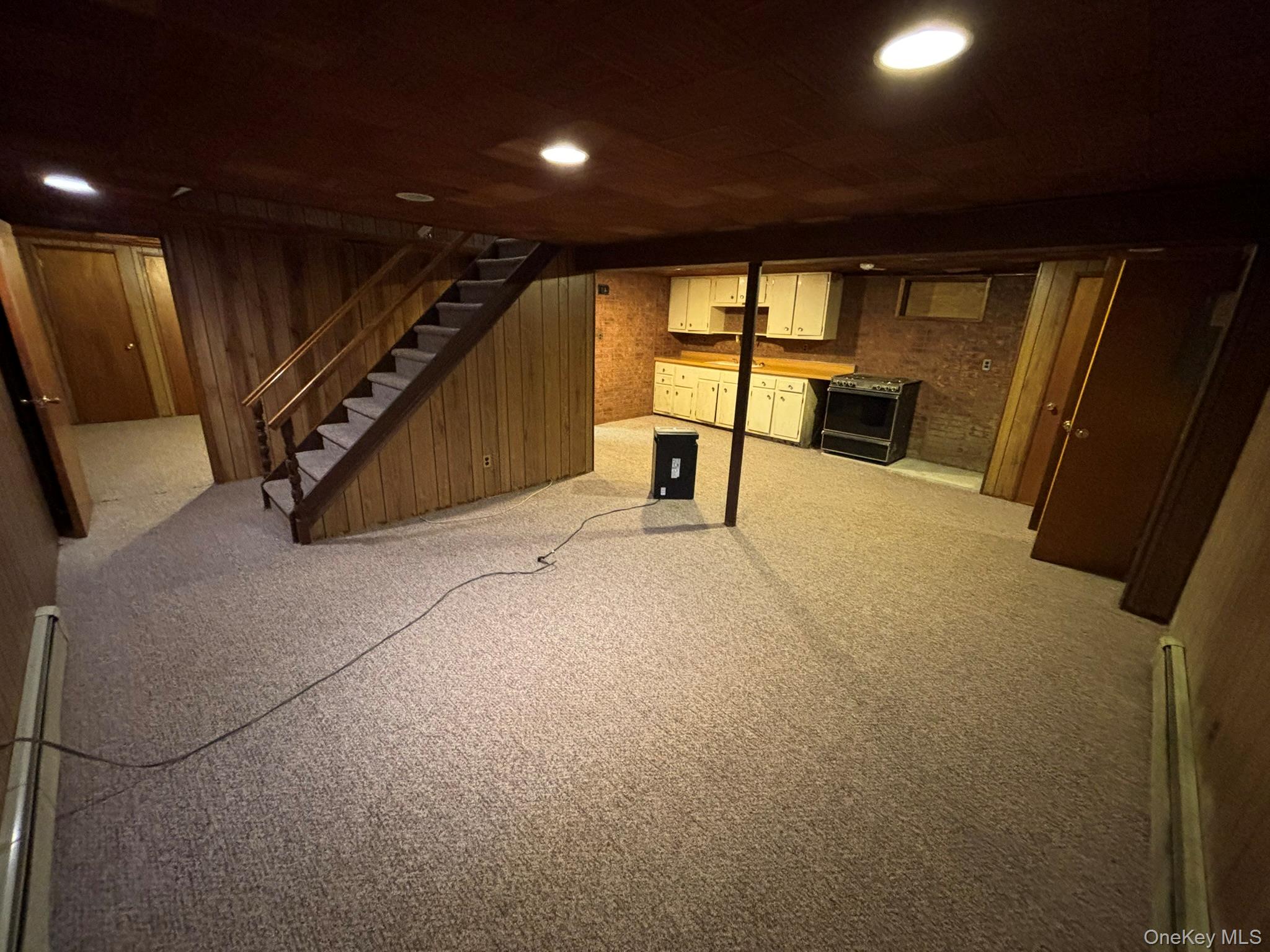 166 Evans Street, New Hyde Park, NY 11040